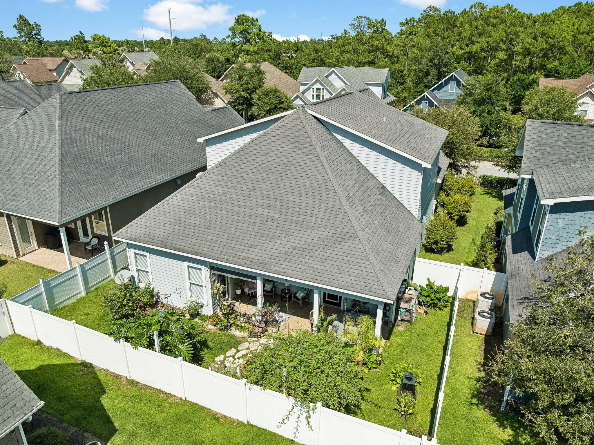 201 Blakely Drew Boulevard