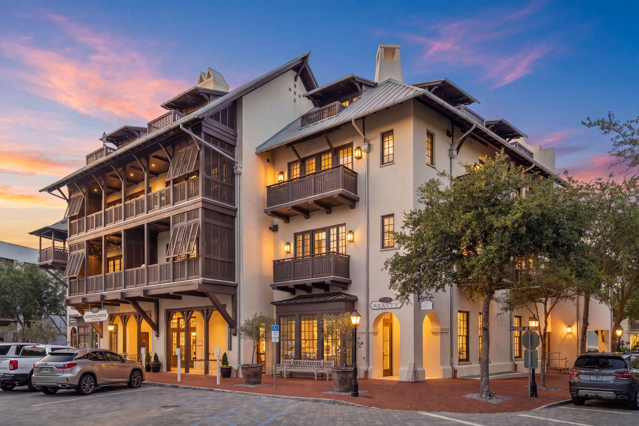 78 N Barrett Square # 11