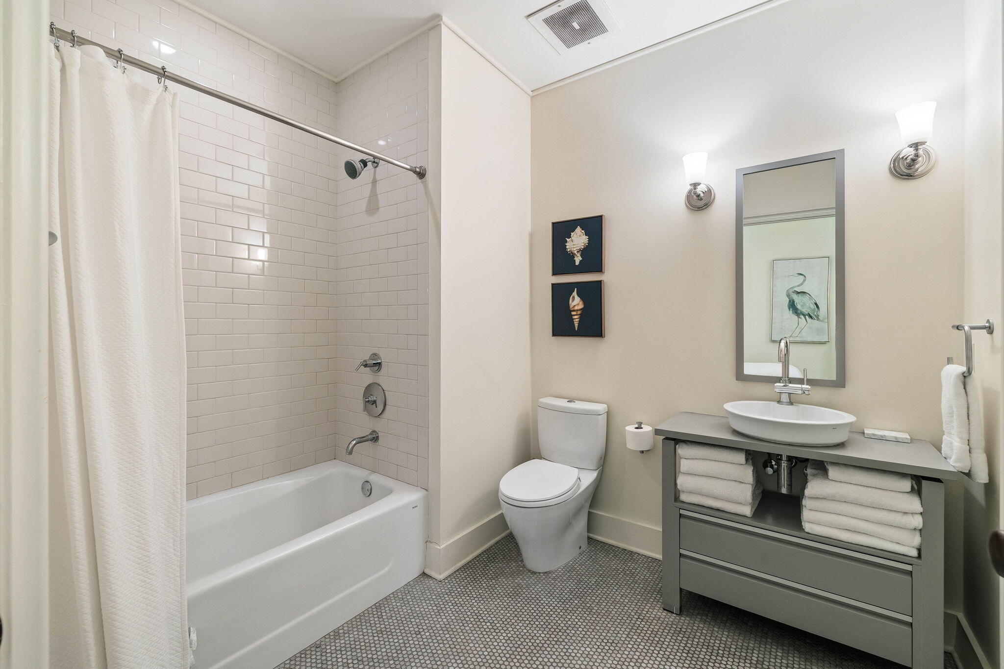 78 N Barrett Square # 11