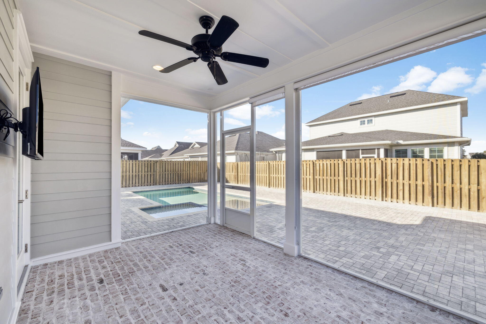 250 Windrow Way