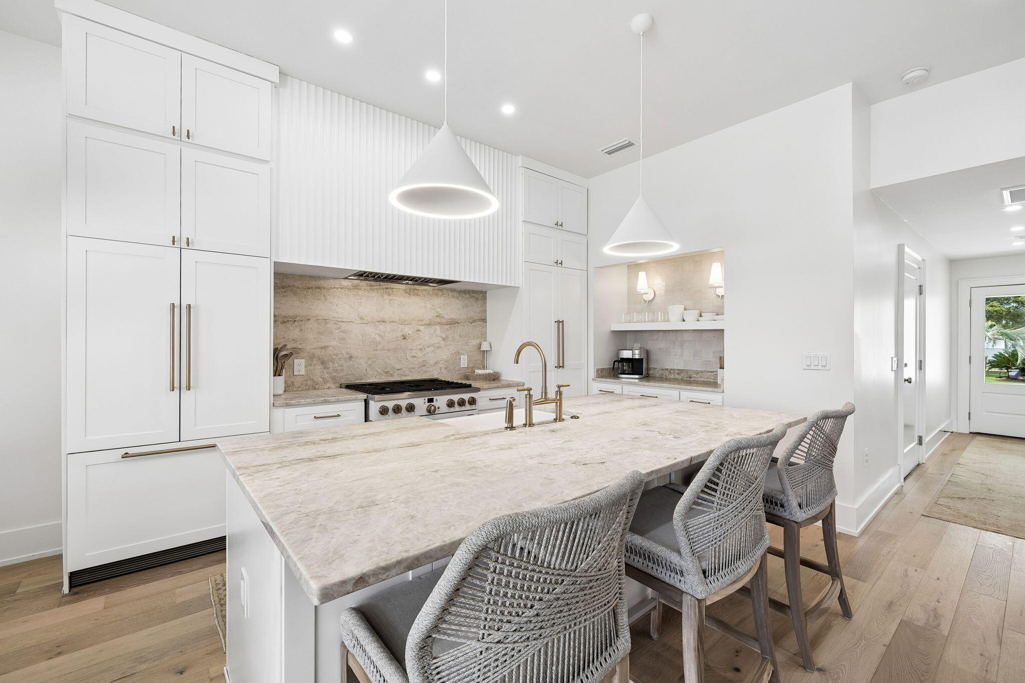 147 Walton Bonita Drive
