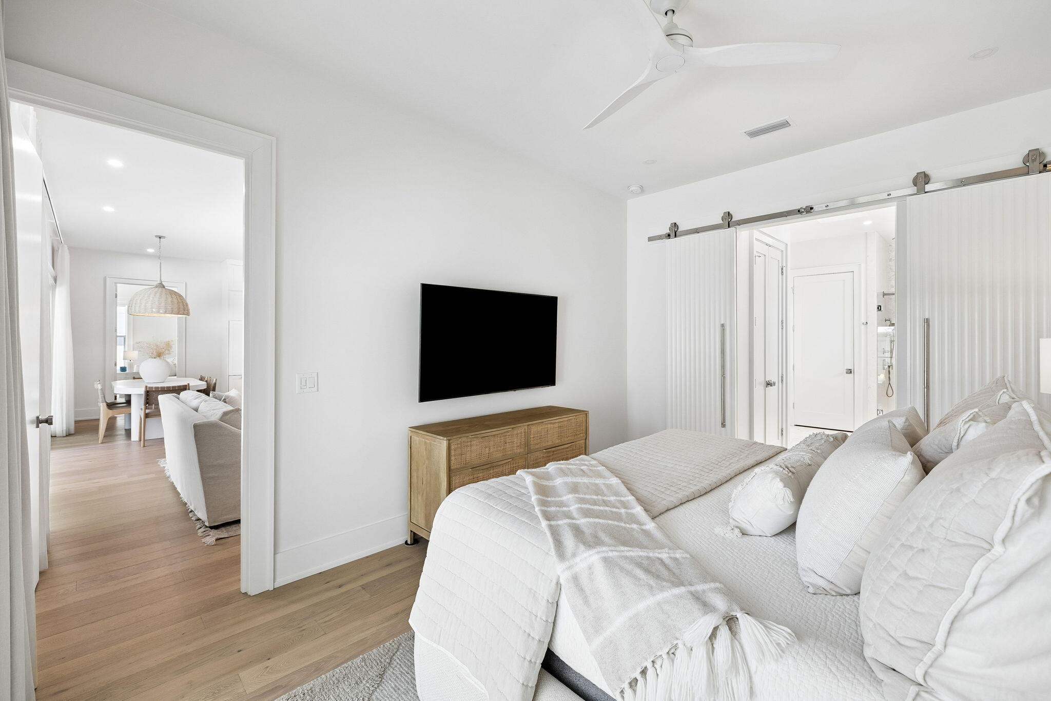 147 Walton Bonita Drive