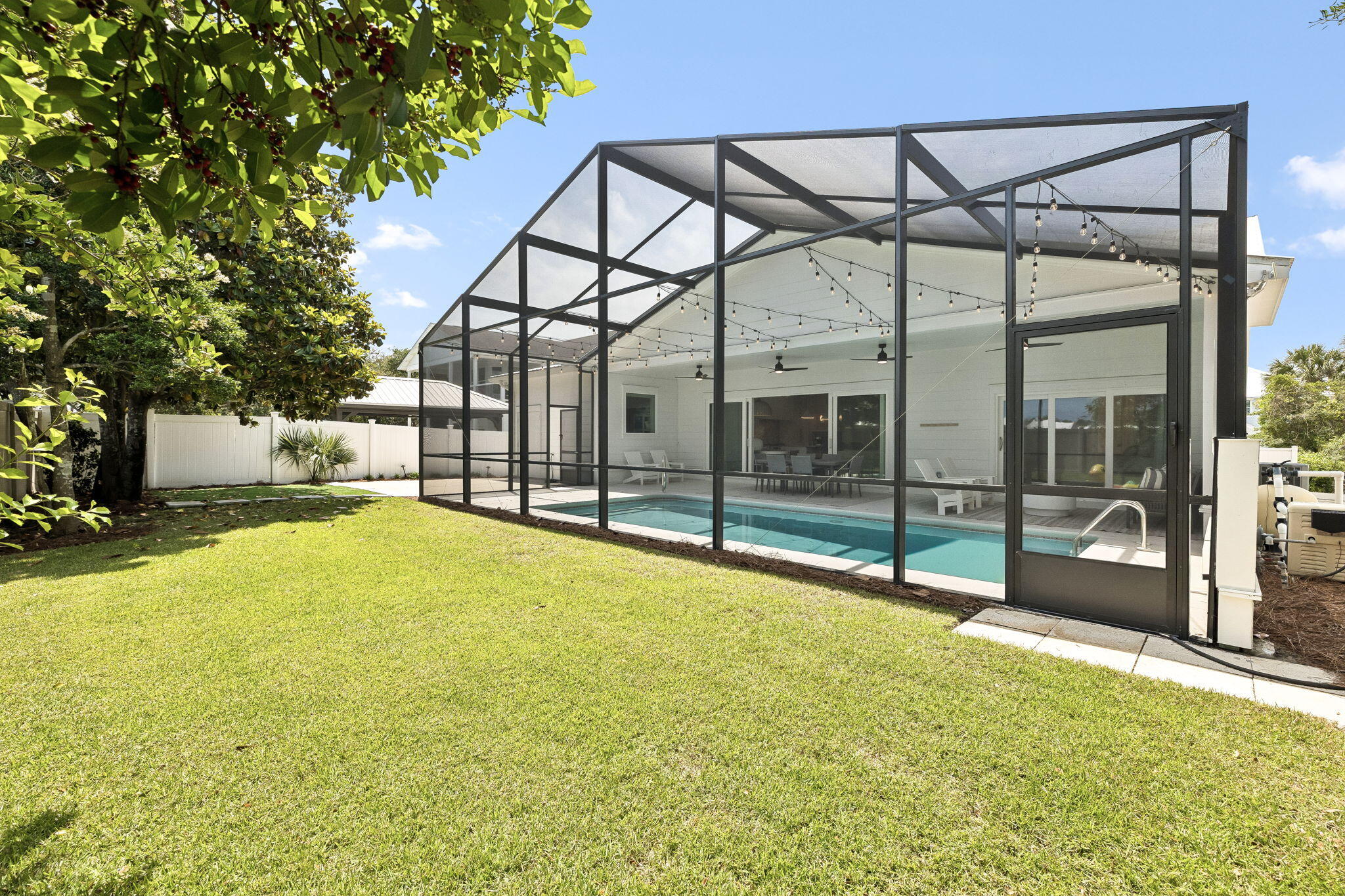 147 Walton Bonita Drive
