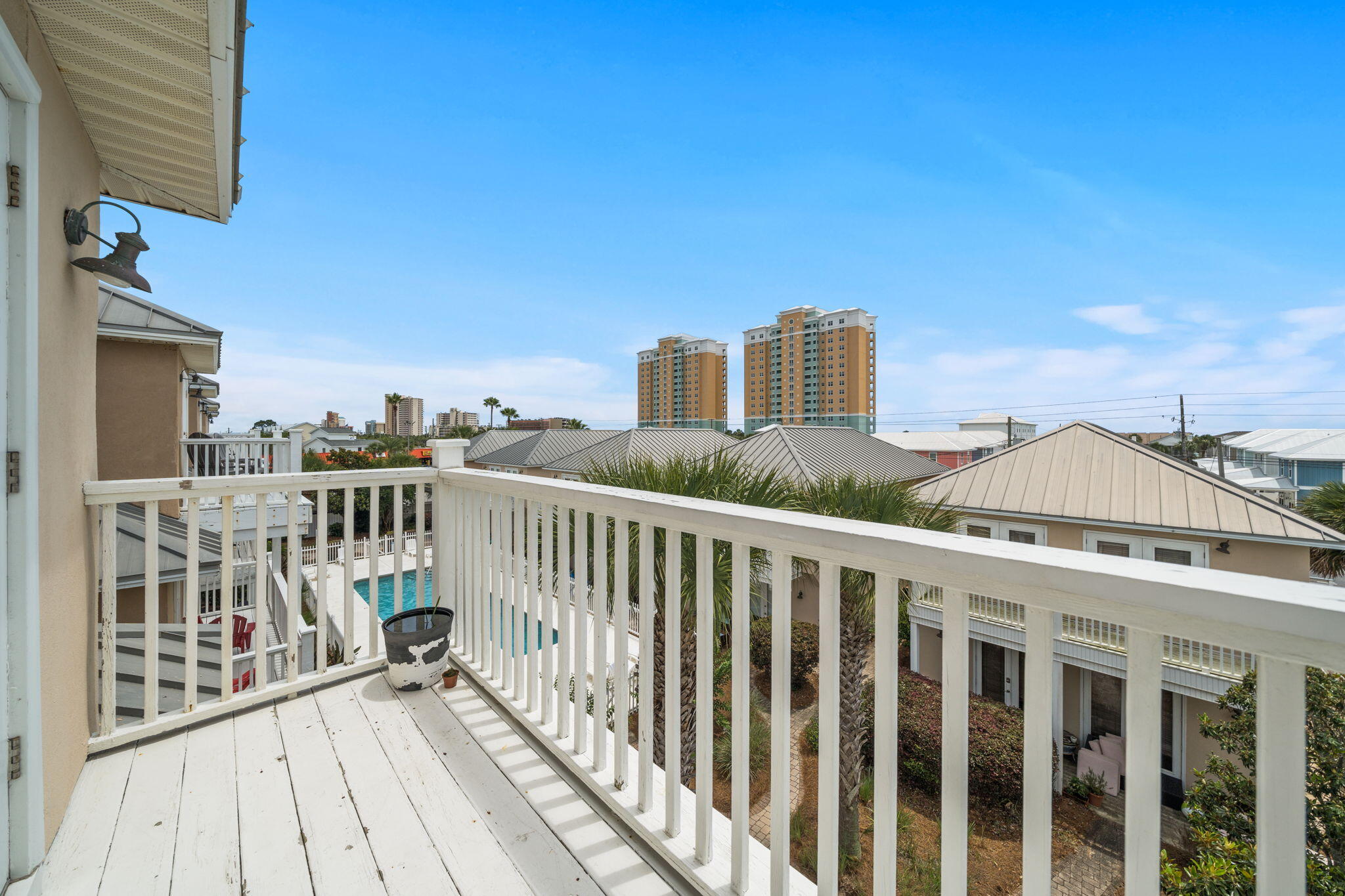 7827 Beach Drive