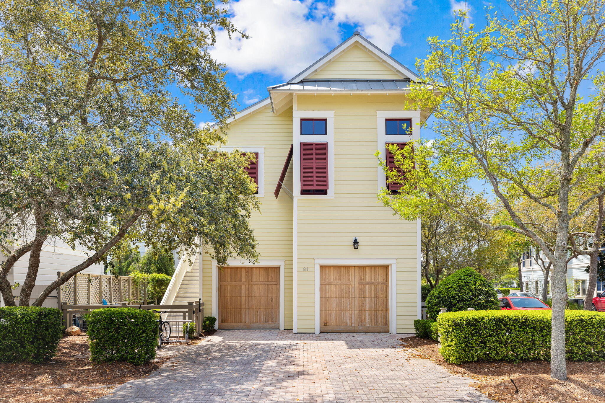 81 Western Lake Drive