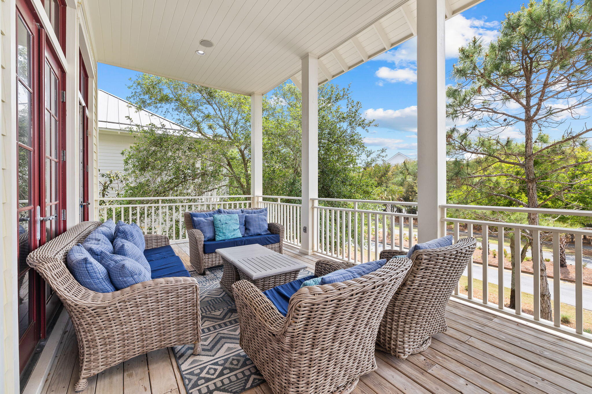 81 Western Lake Drive