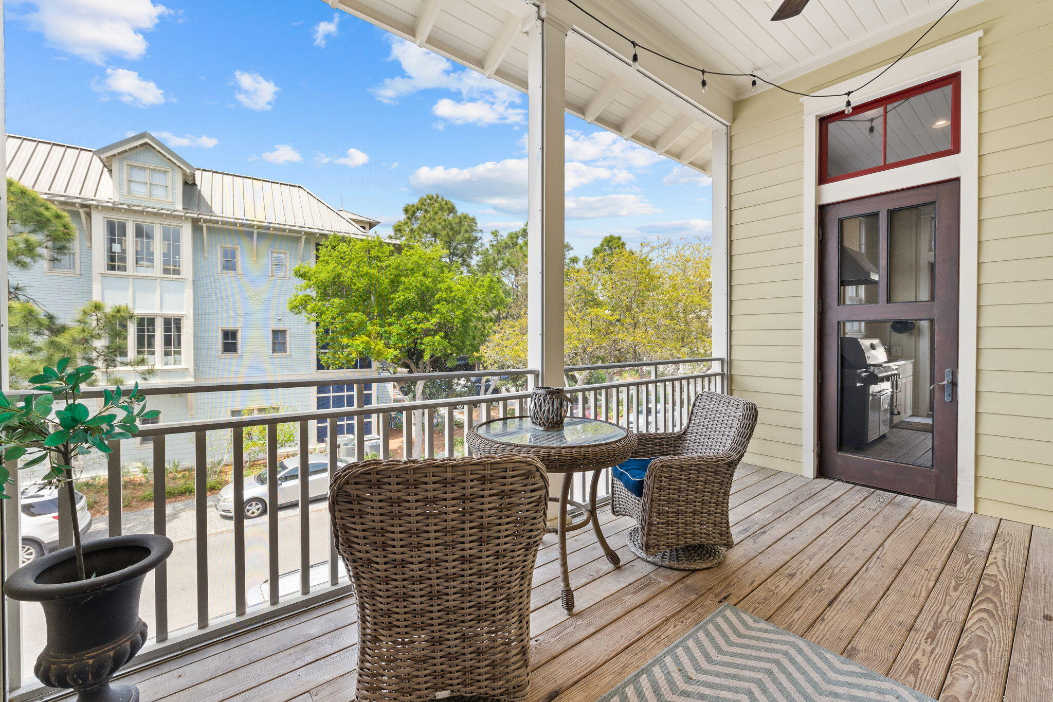 81 Western Lake Drive