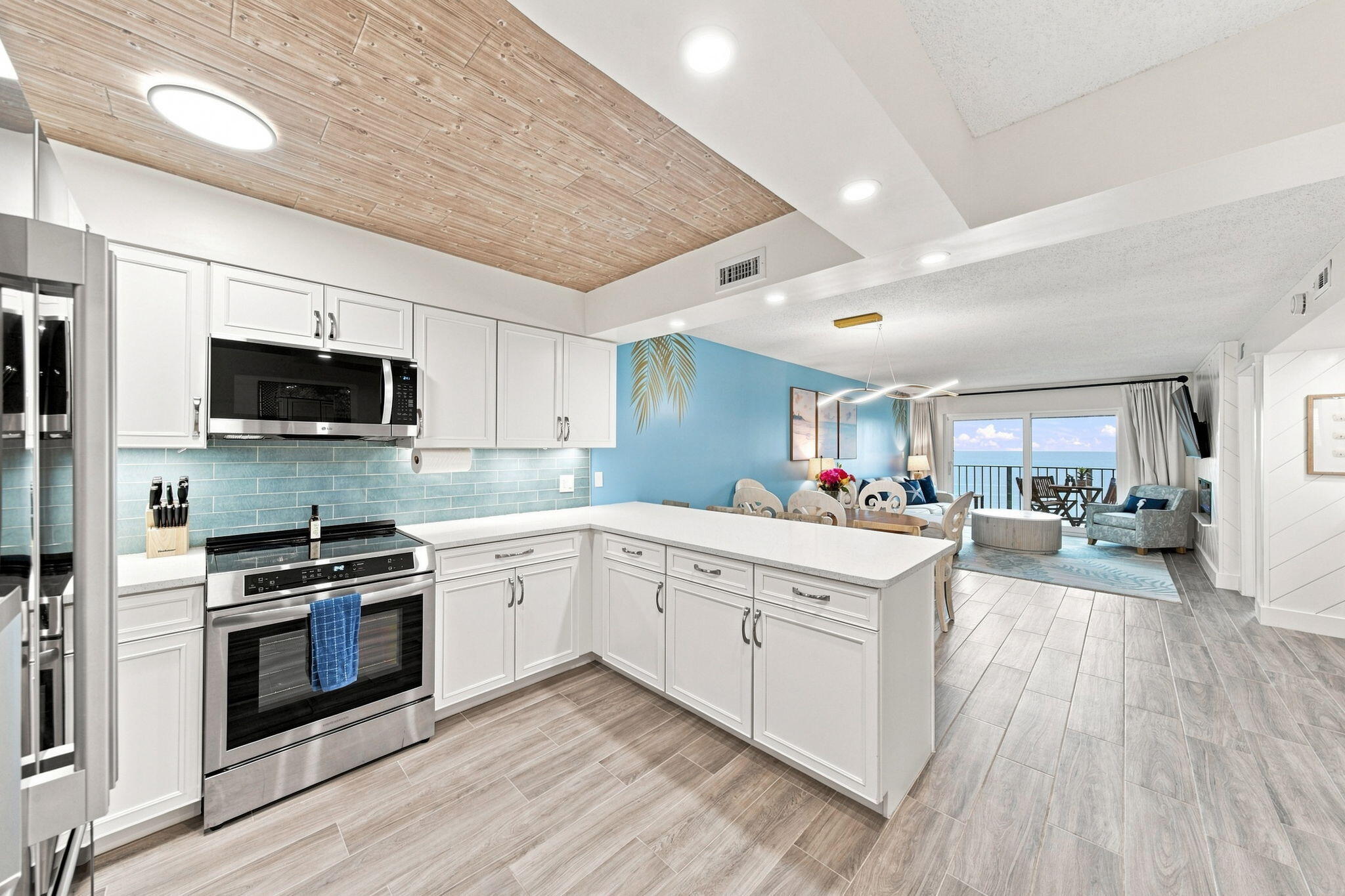 5801 Thomas Drive 1216