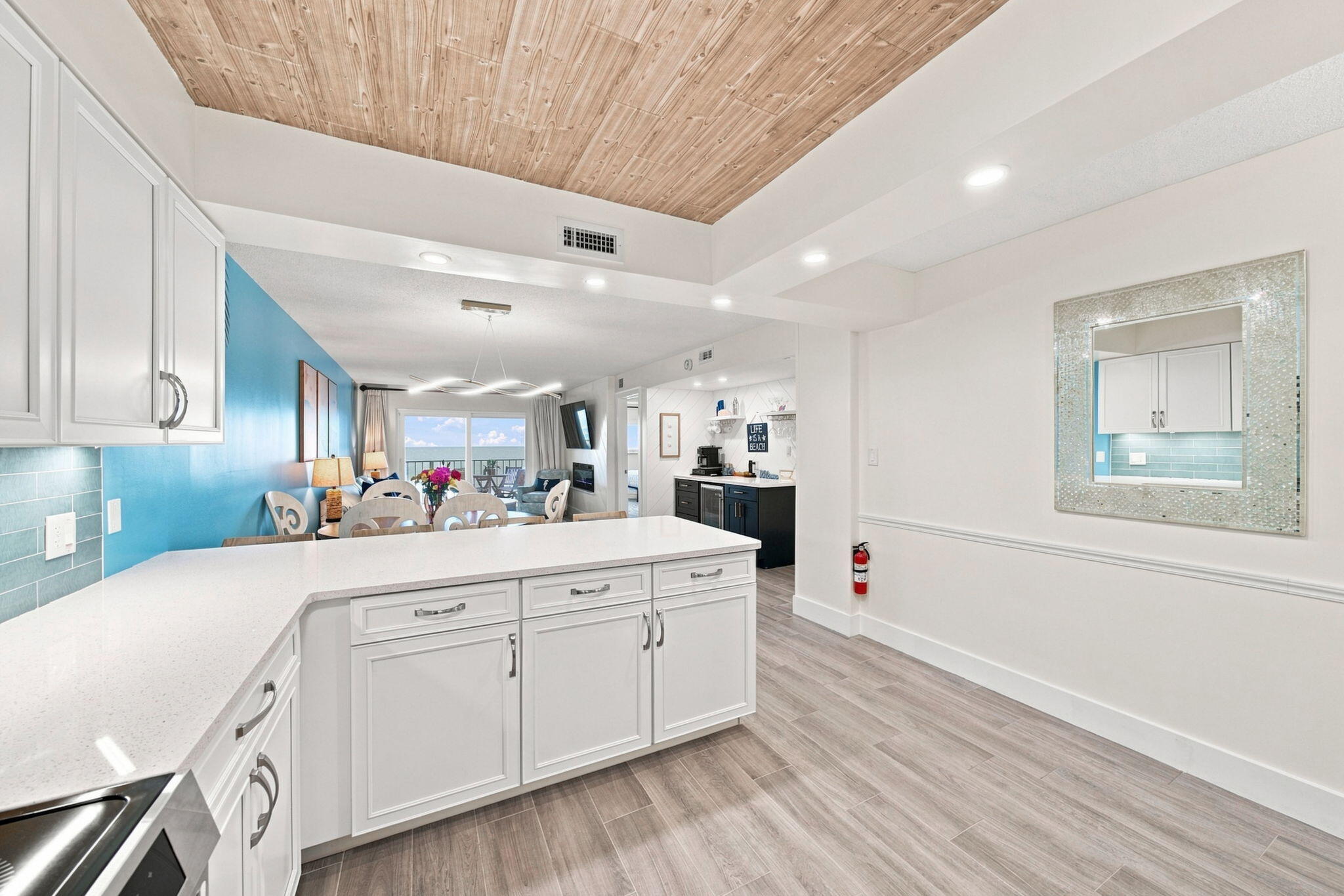 5801 Thomas Drive 1216