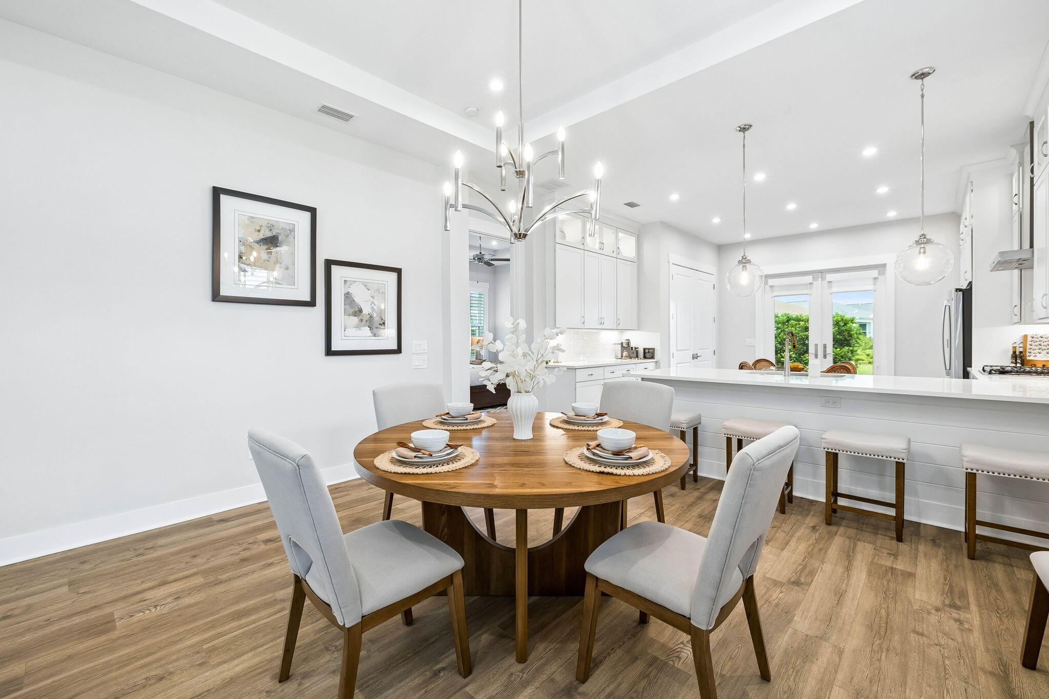 105 E Lafayette Road