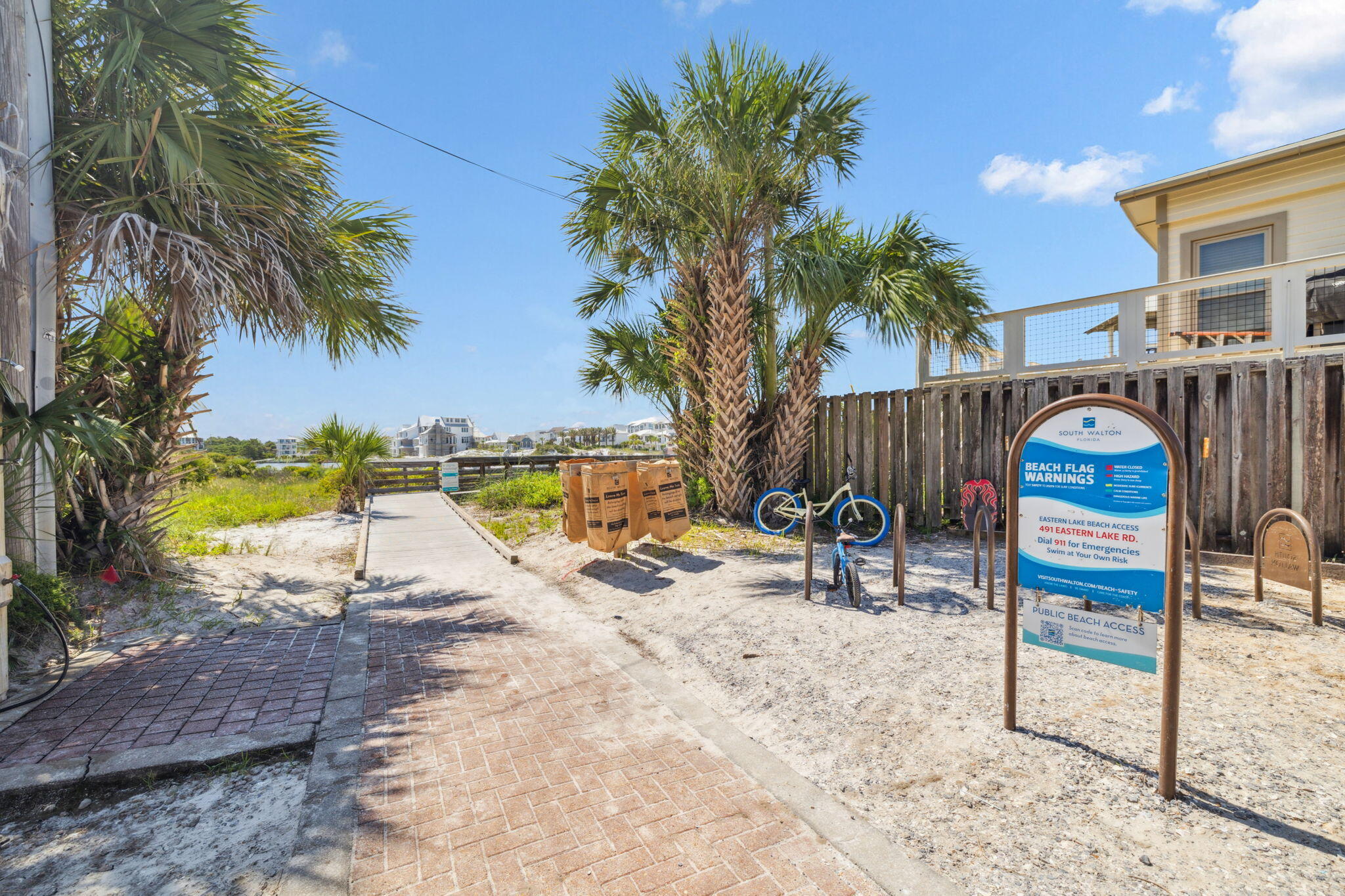 4923 E County Highway 30A E104