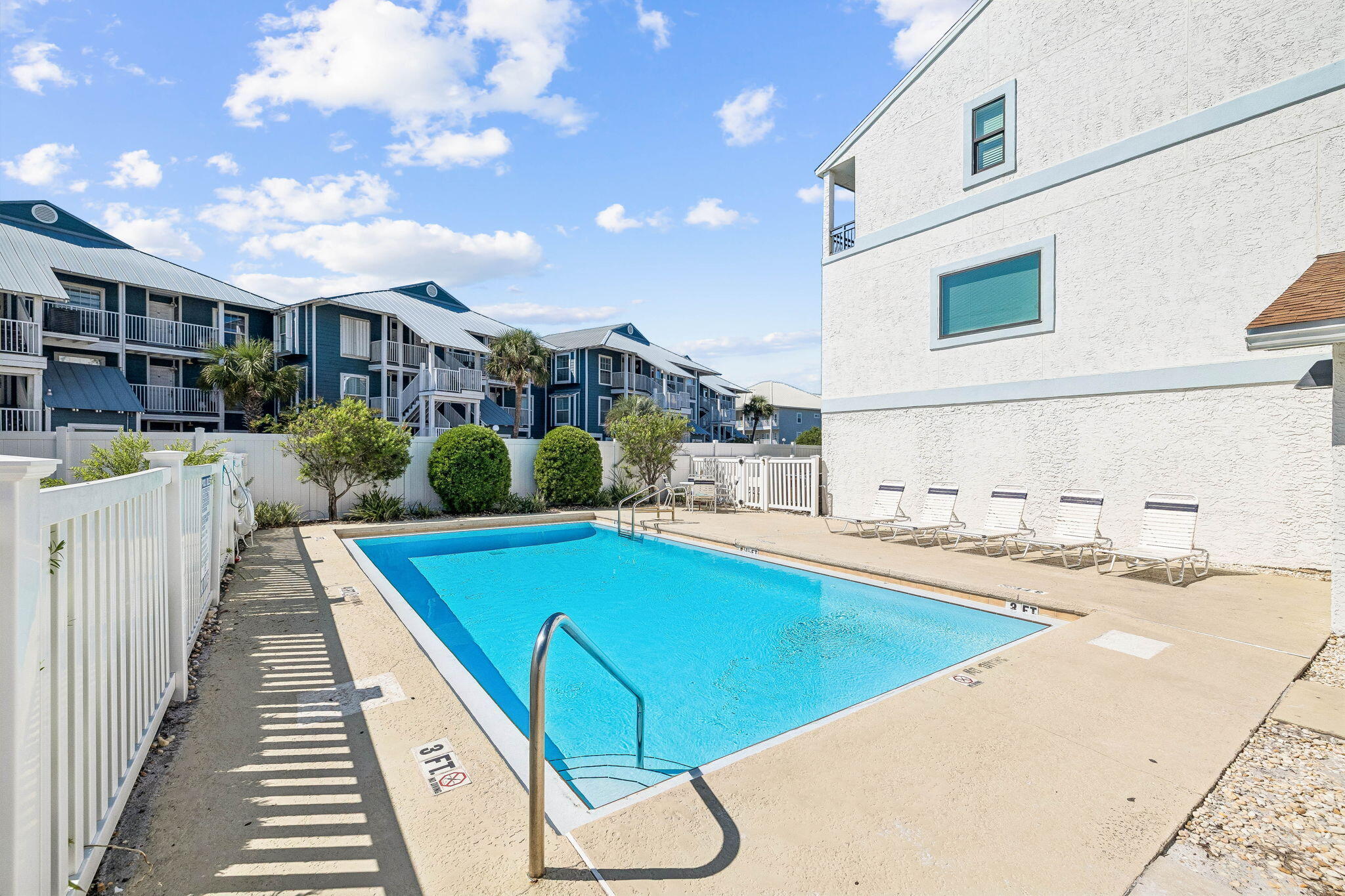 11 Driftwood Road Unit 7