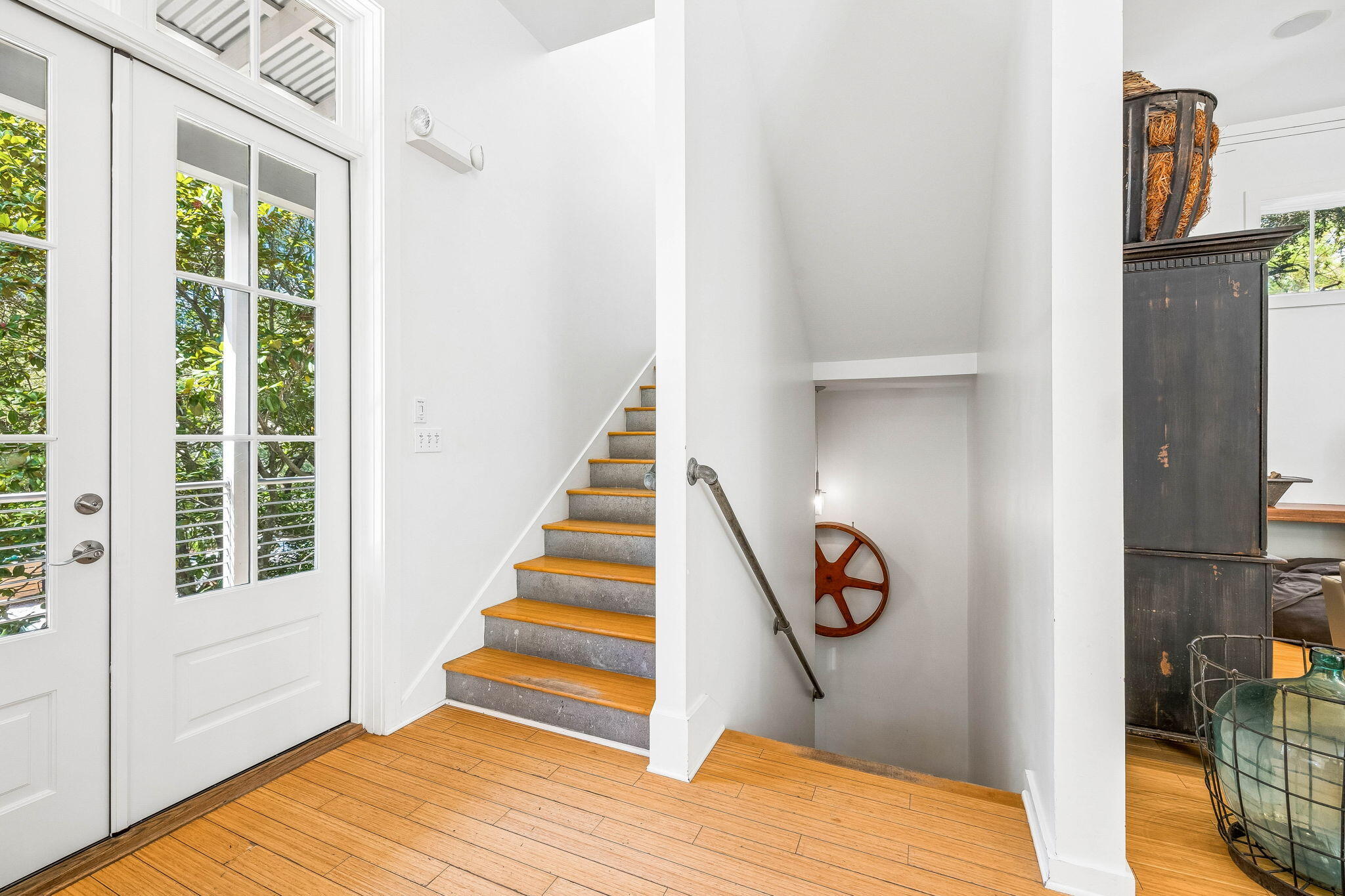 99 Magnolia Street