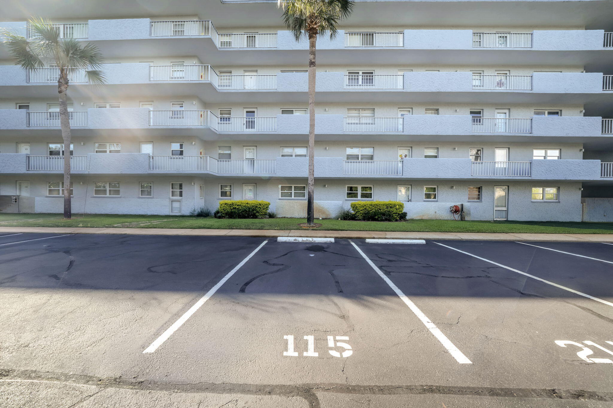 3857 Indian Trail 115