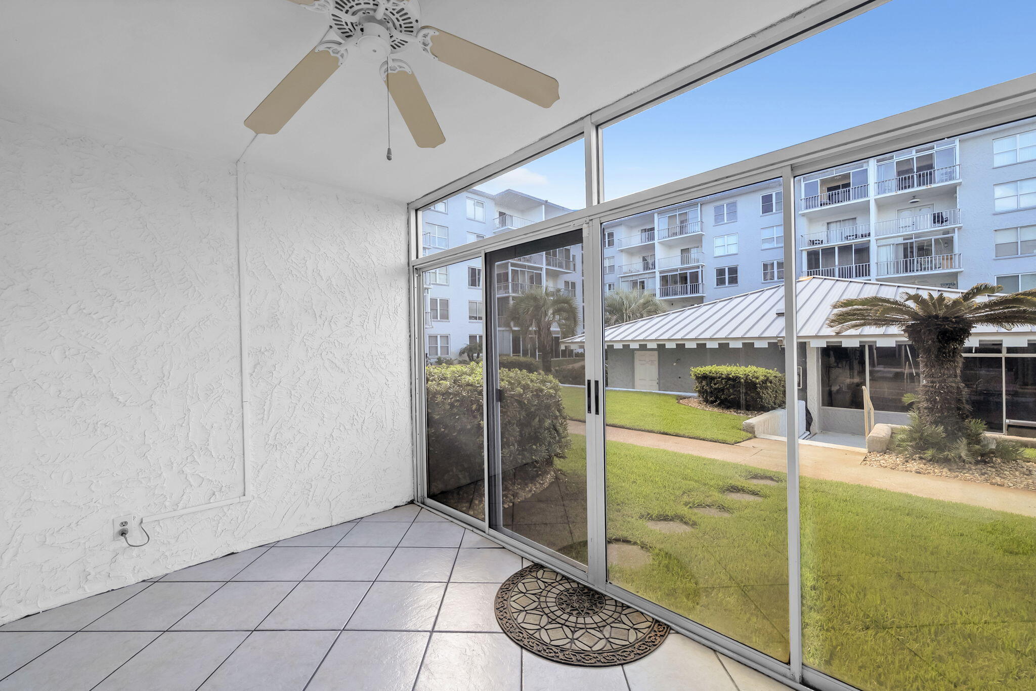 3857 Indian Trail 115