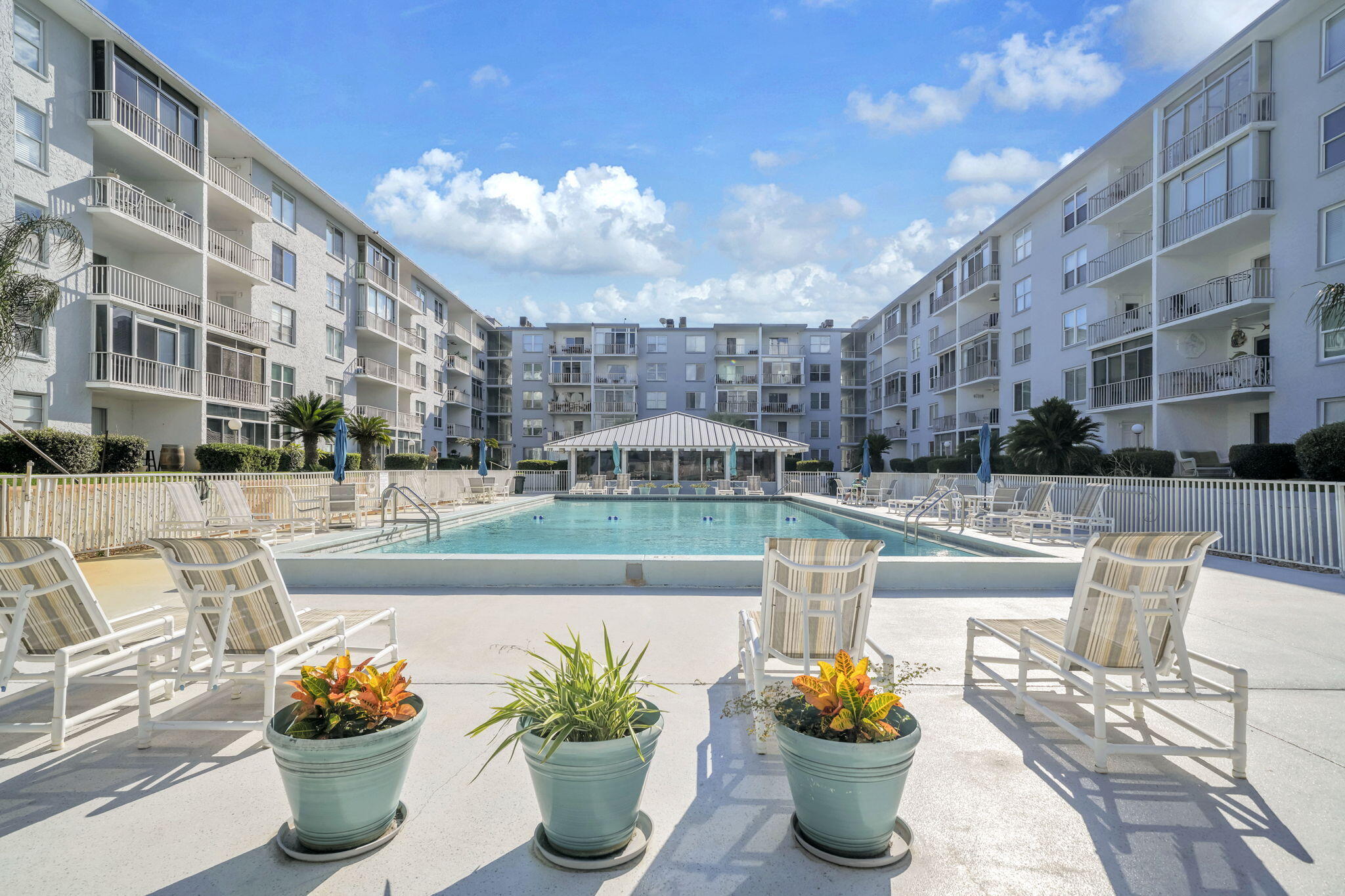 3857 Indian Trail 115