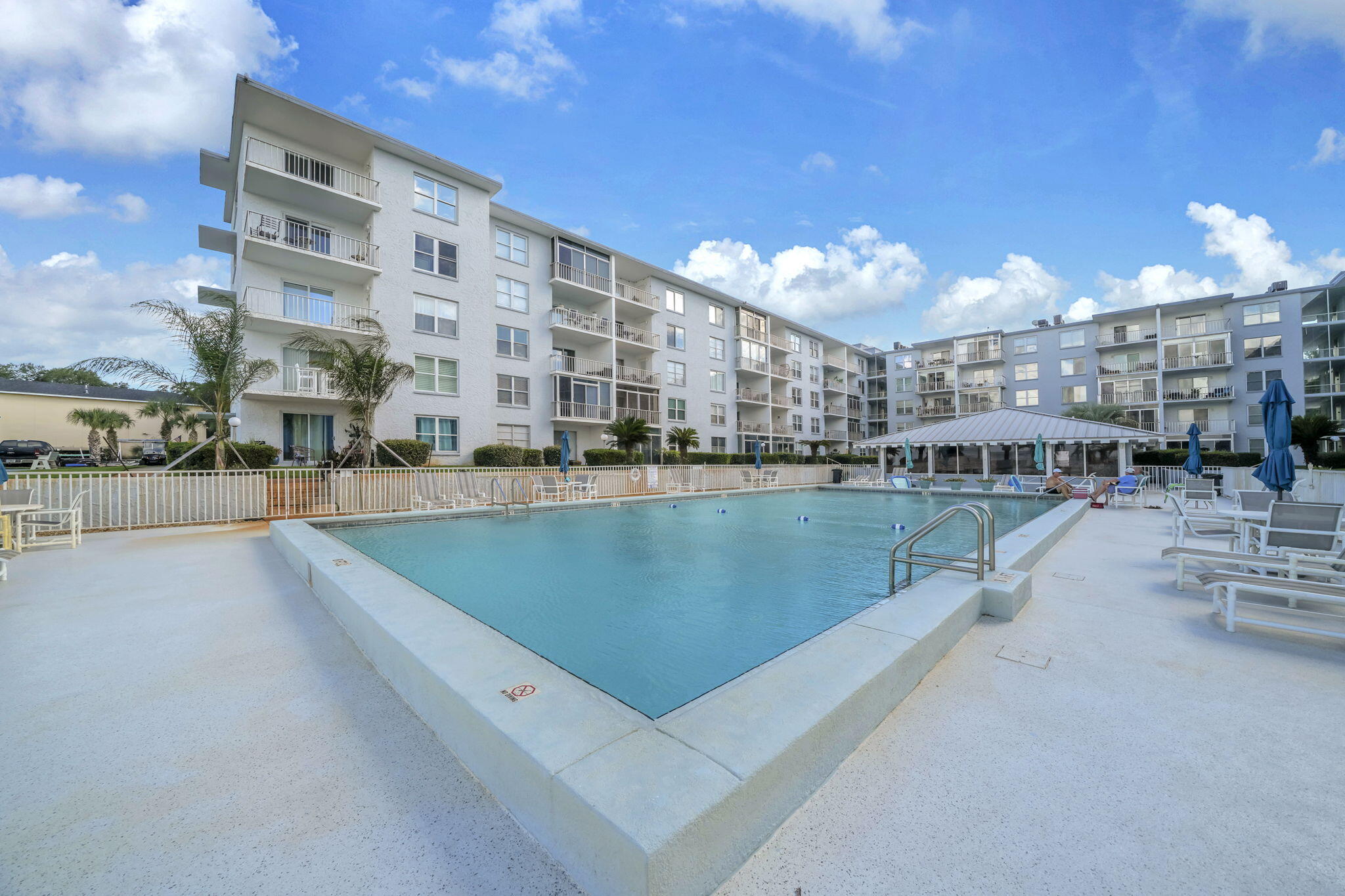 3857 Indian Trail 115