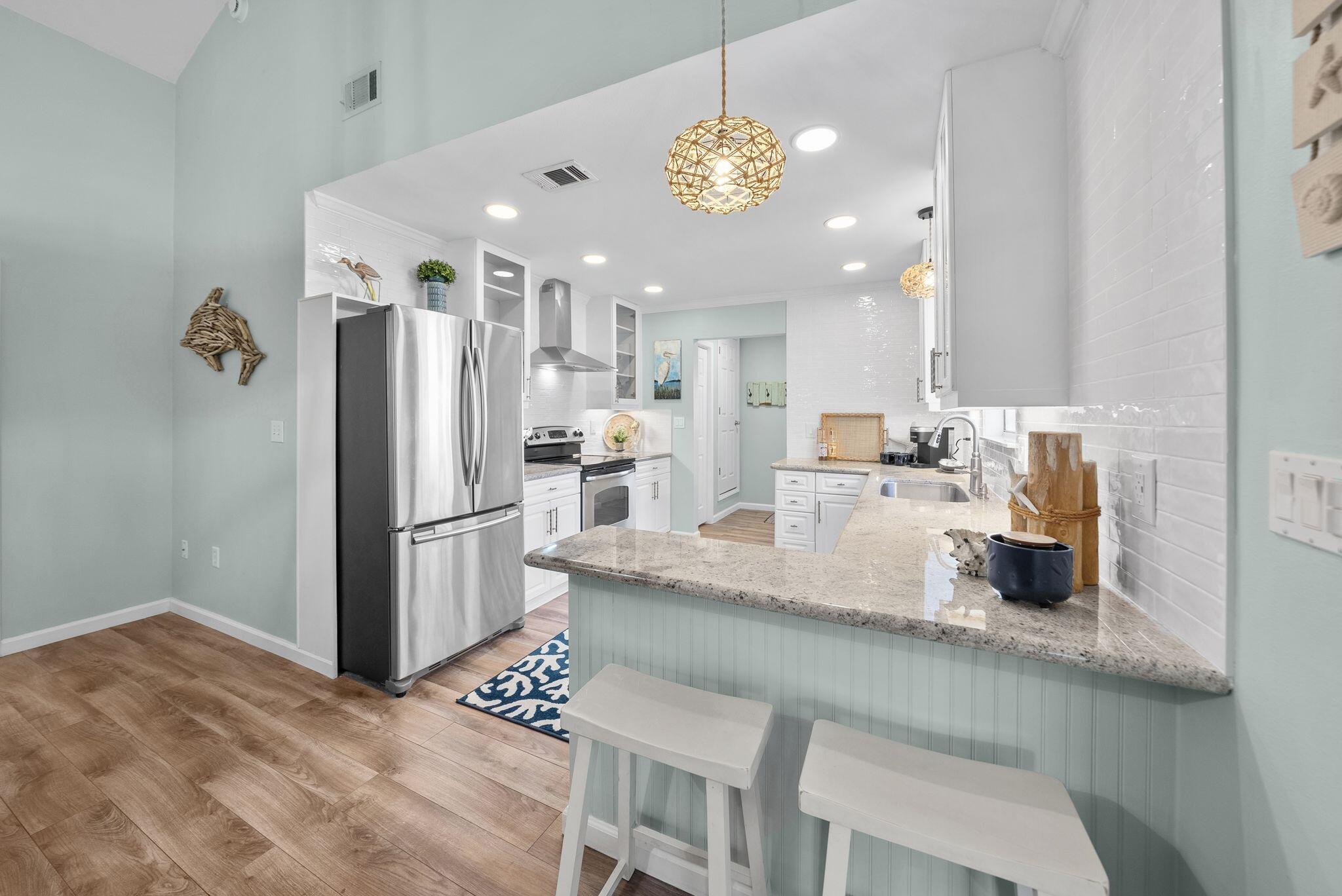 10 Fairway Drive