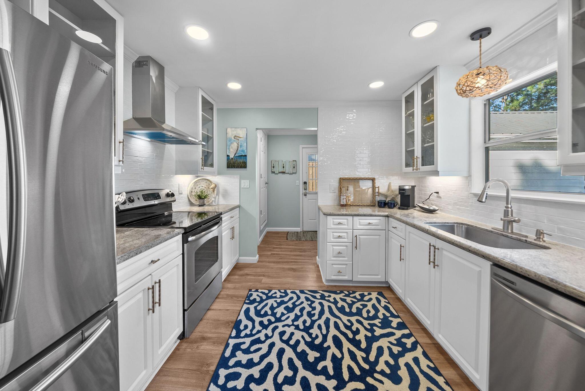 10 Fairway Drive