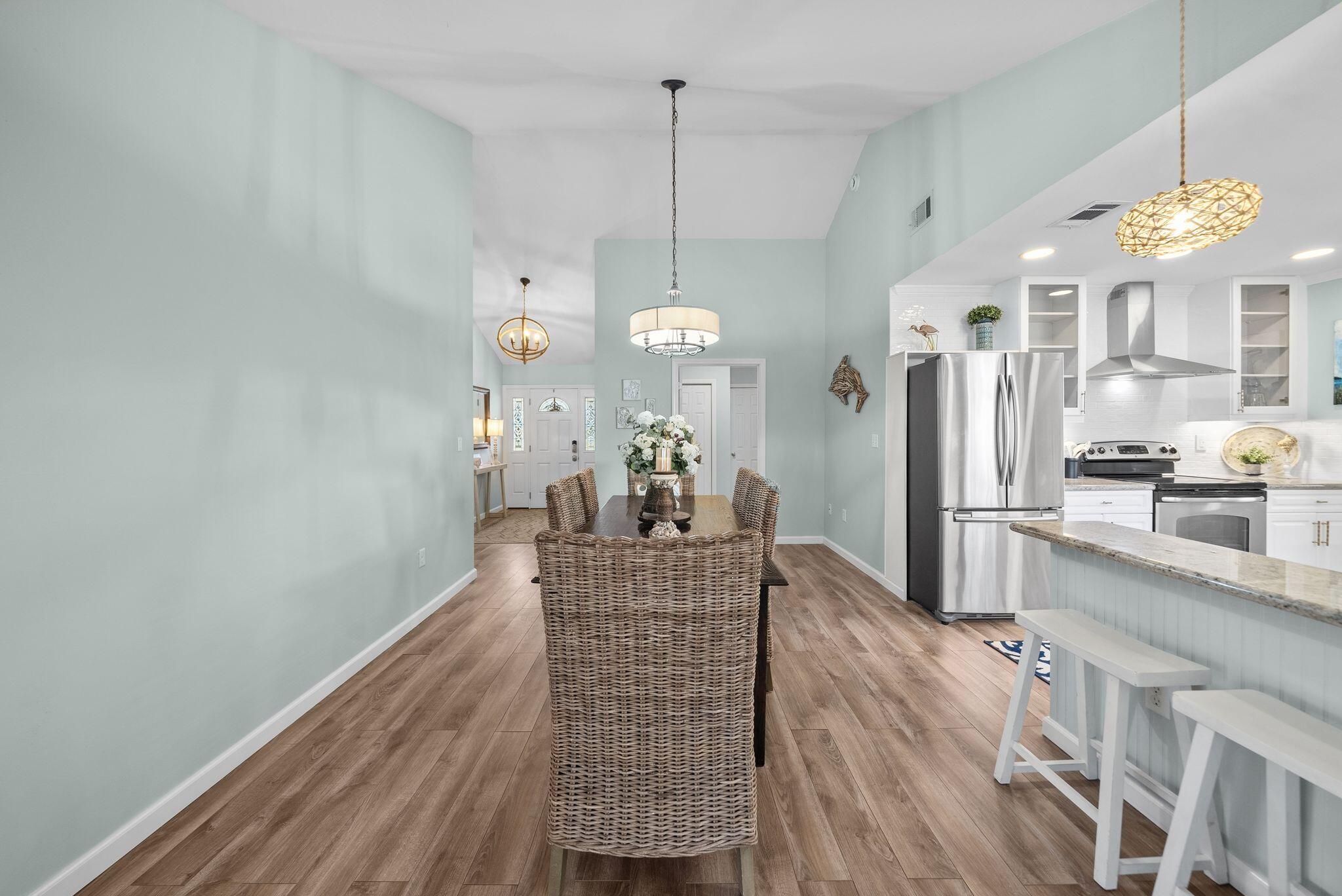 10 Fairway Drive