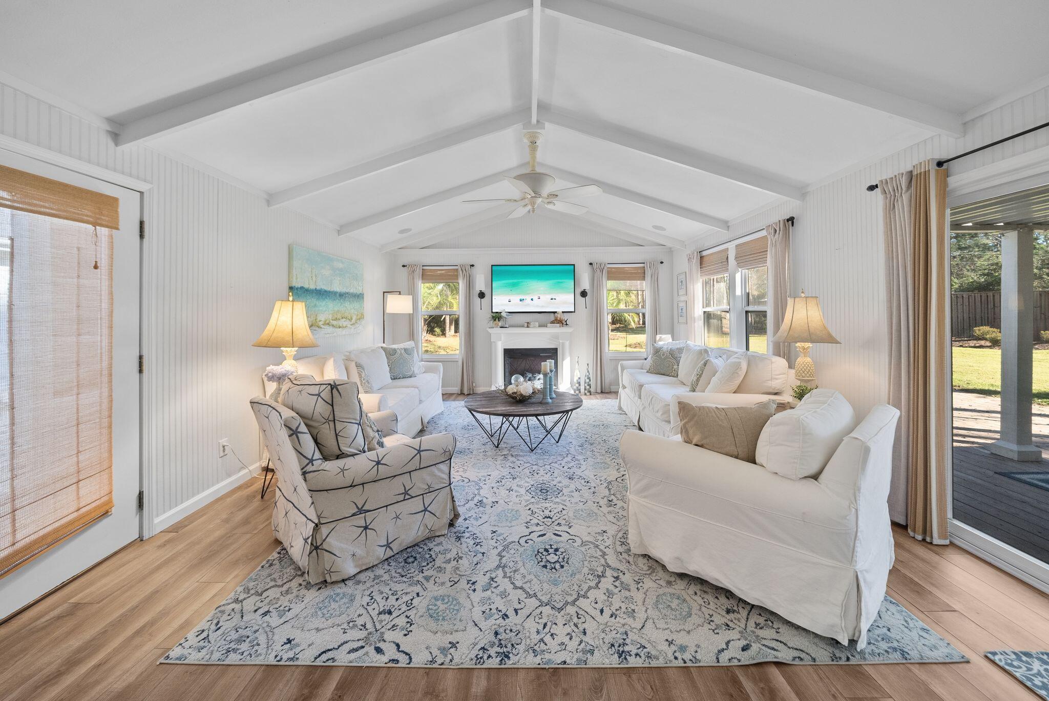 10 Fairway Drive