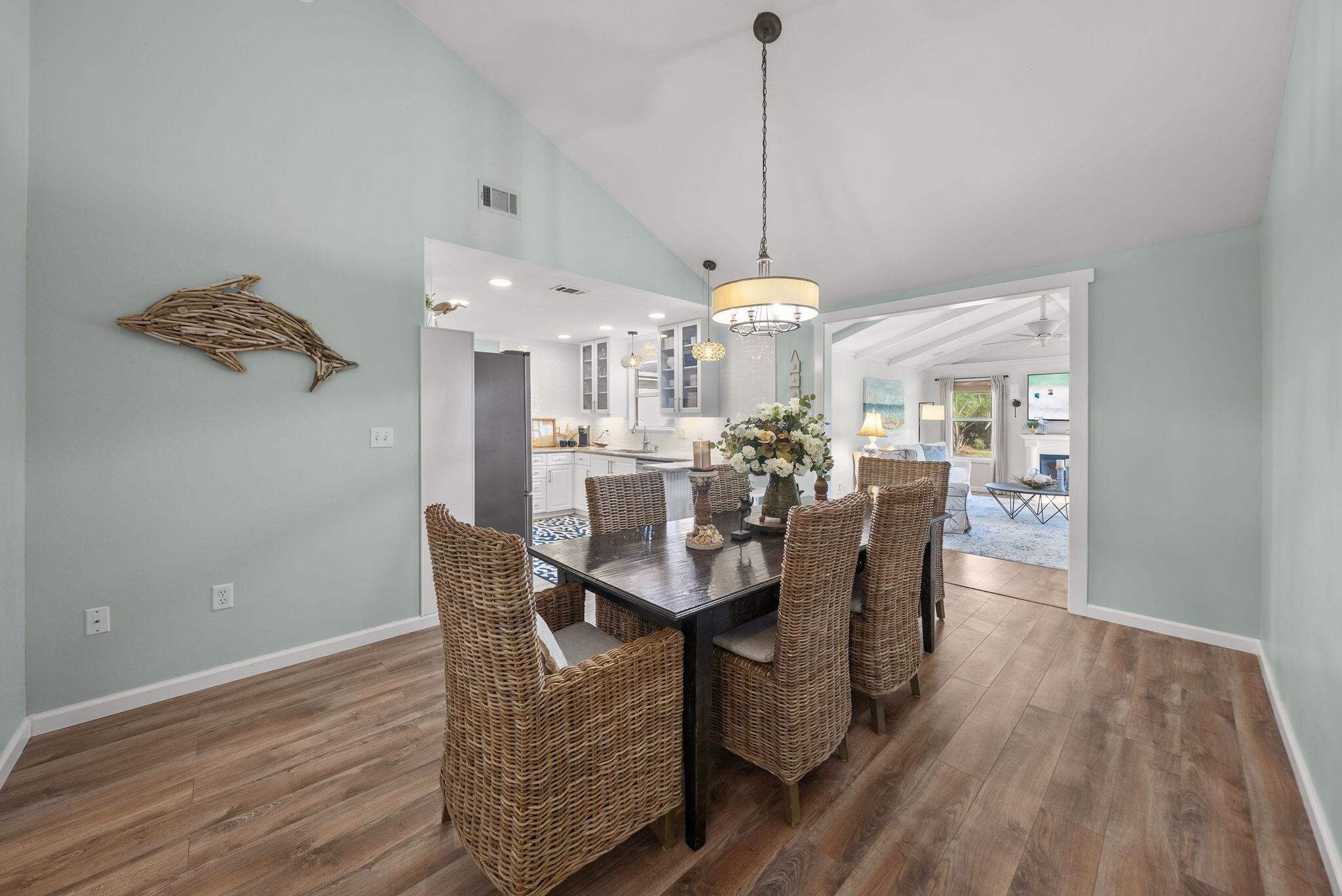 10 Fairway Drive