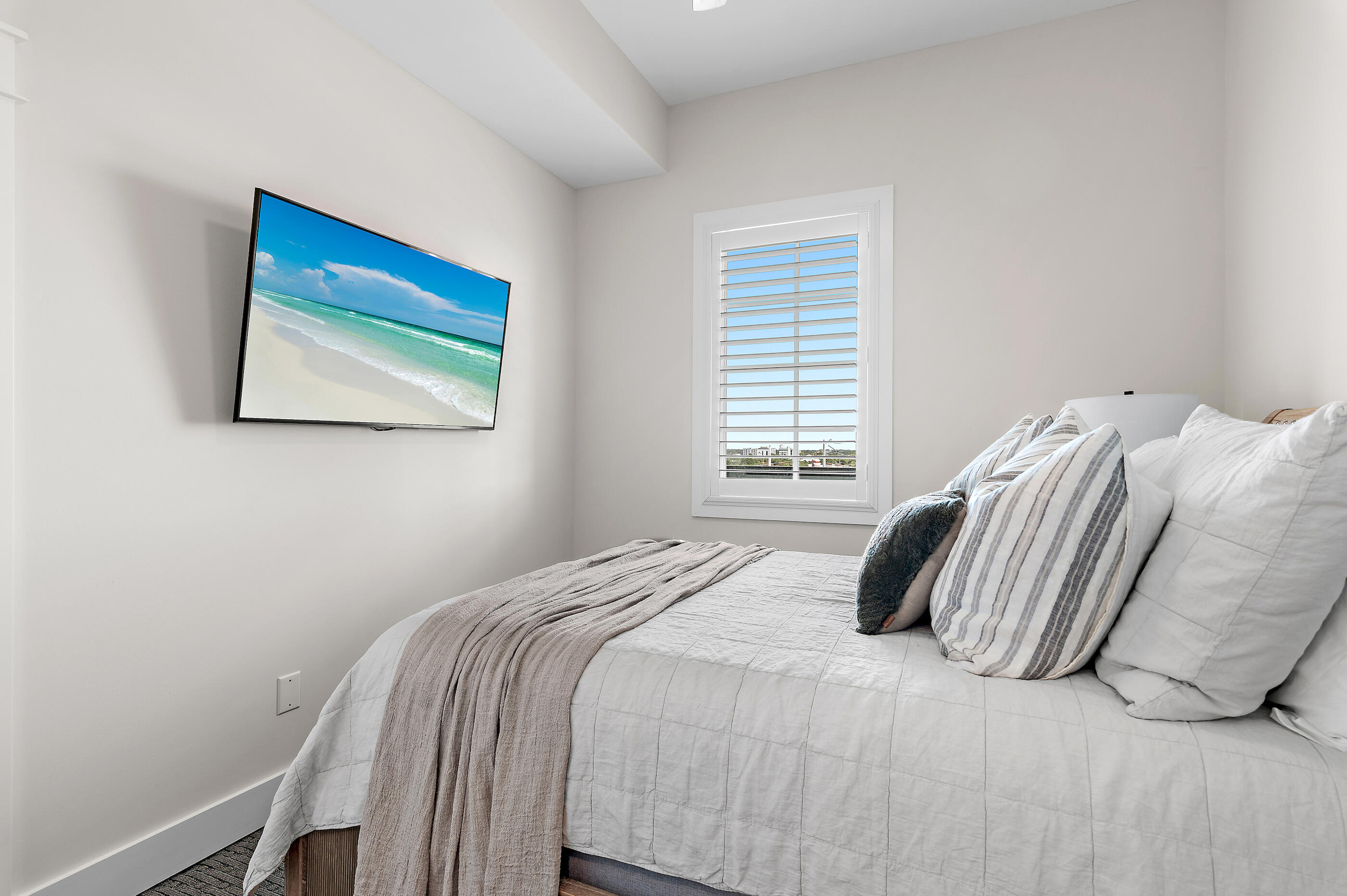206 Henderson Resort Way 5404