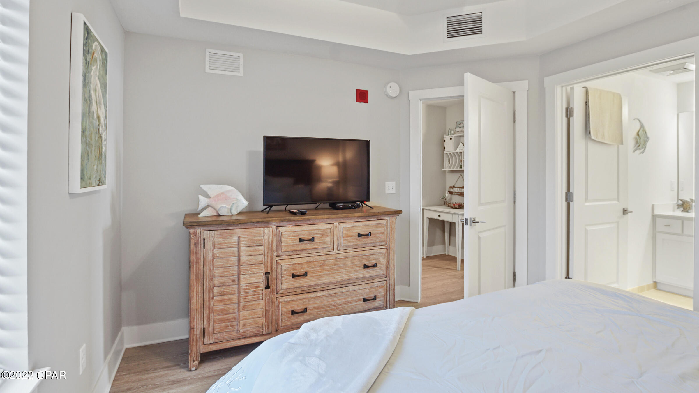 15928 Front Beach Road 1905