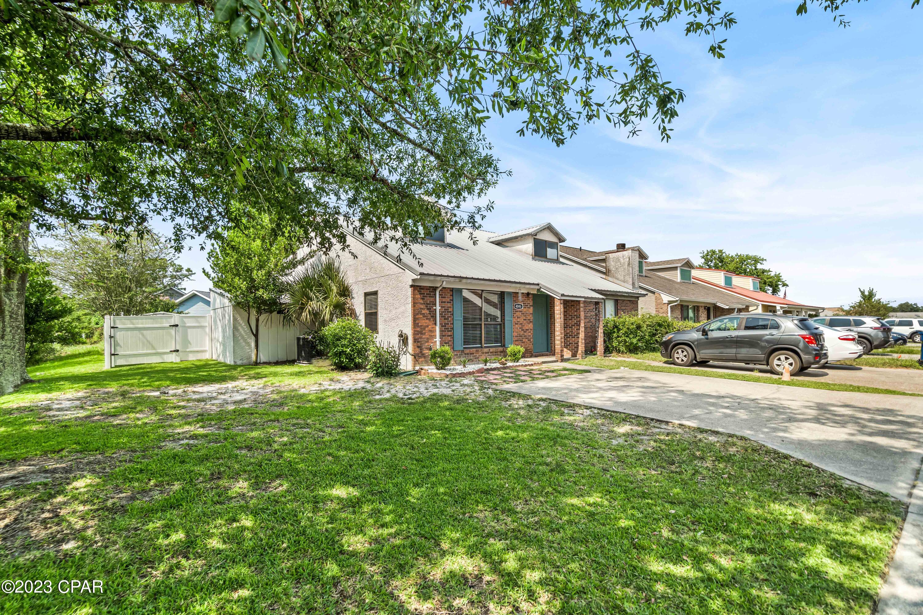 4046 Woodridge Road