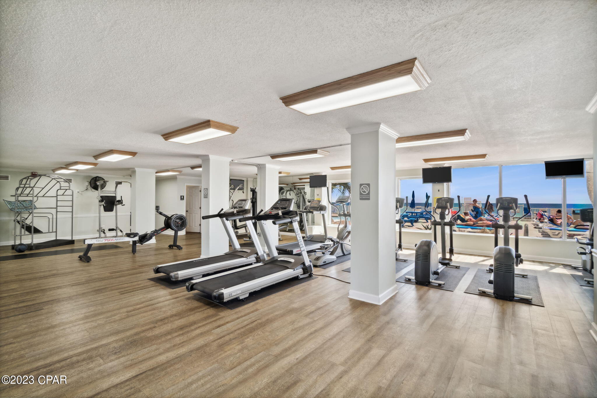 5801 Thomas Dr Drive 901