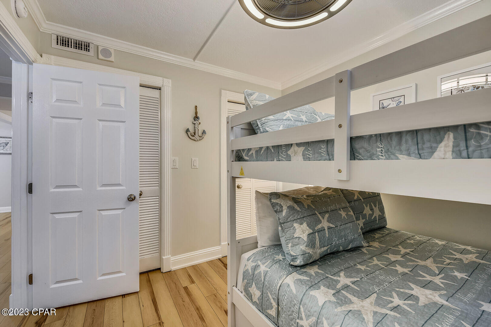 5801 Thomas Dr Drive 901