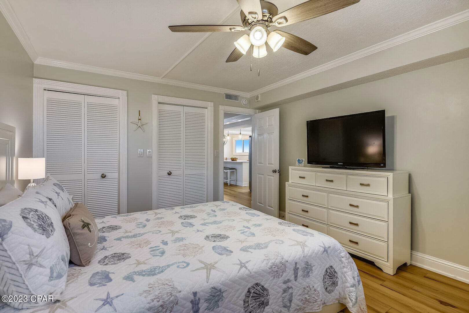 5801 Thomas Dr Drive 901