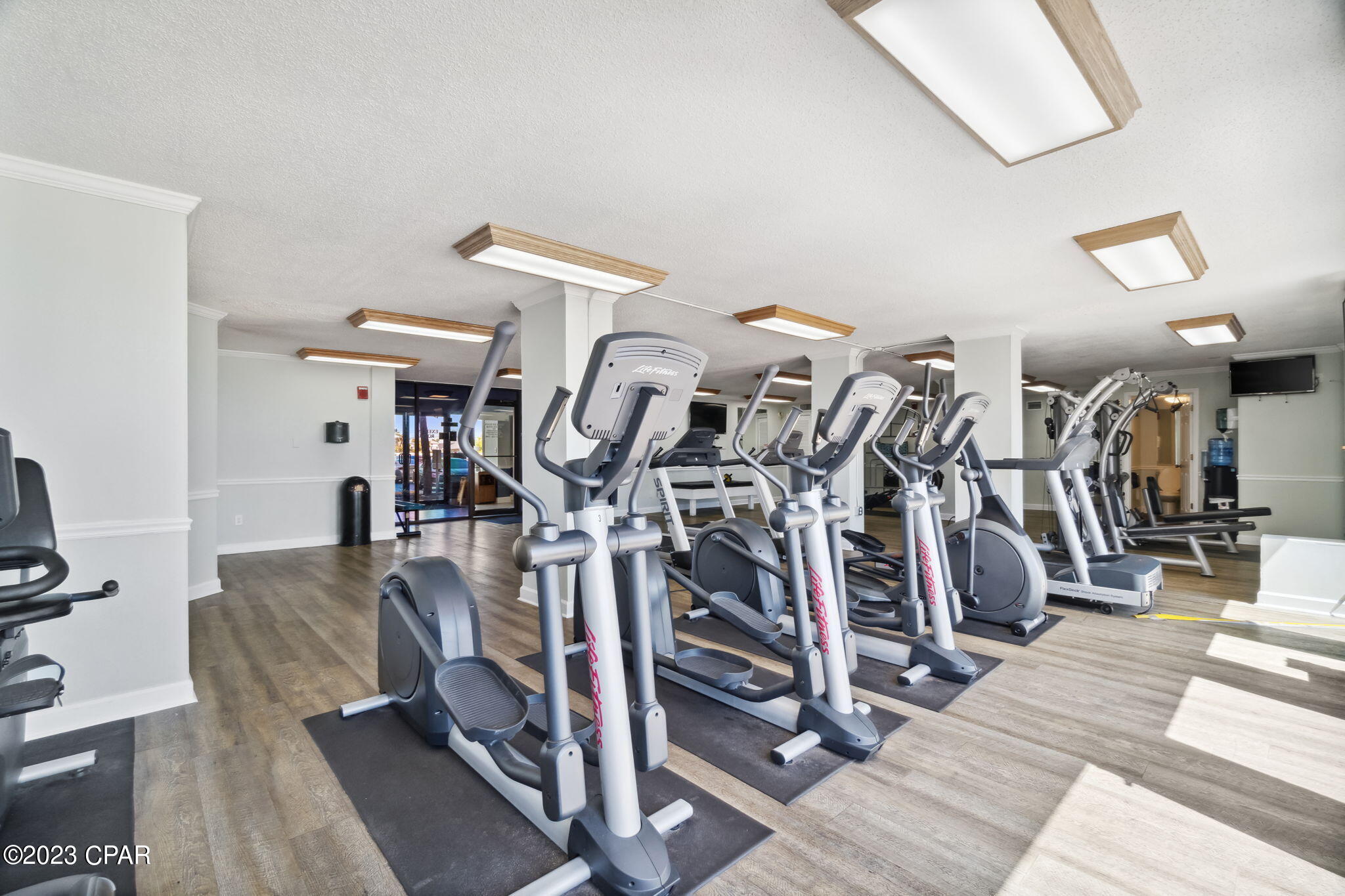 5801 Thomas Dr Drive 901