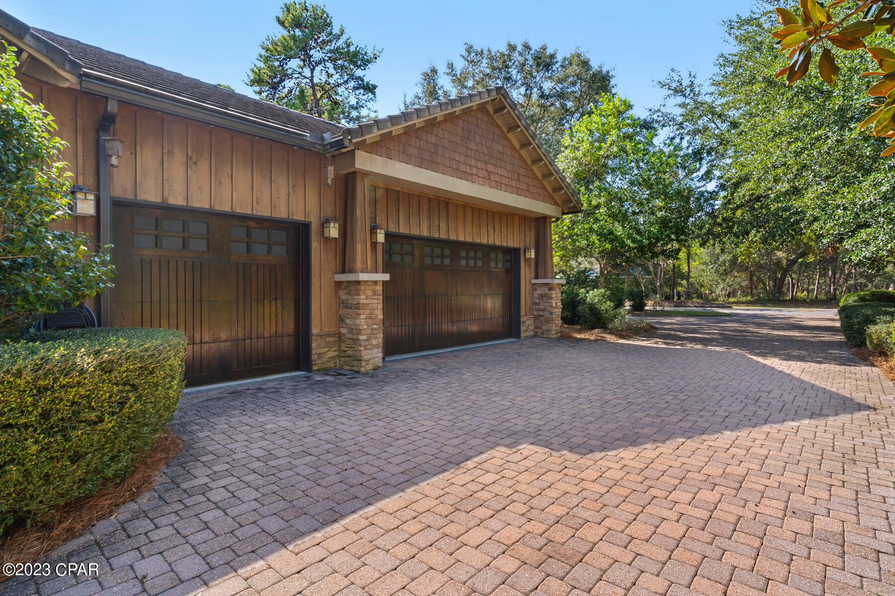 1608 Sharks Tooth Trail