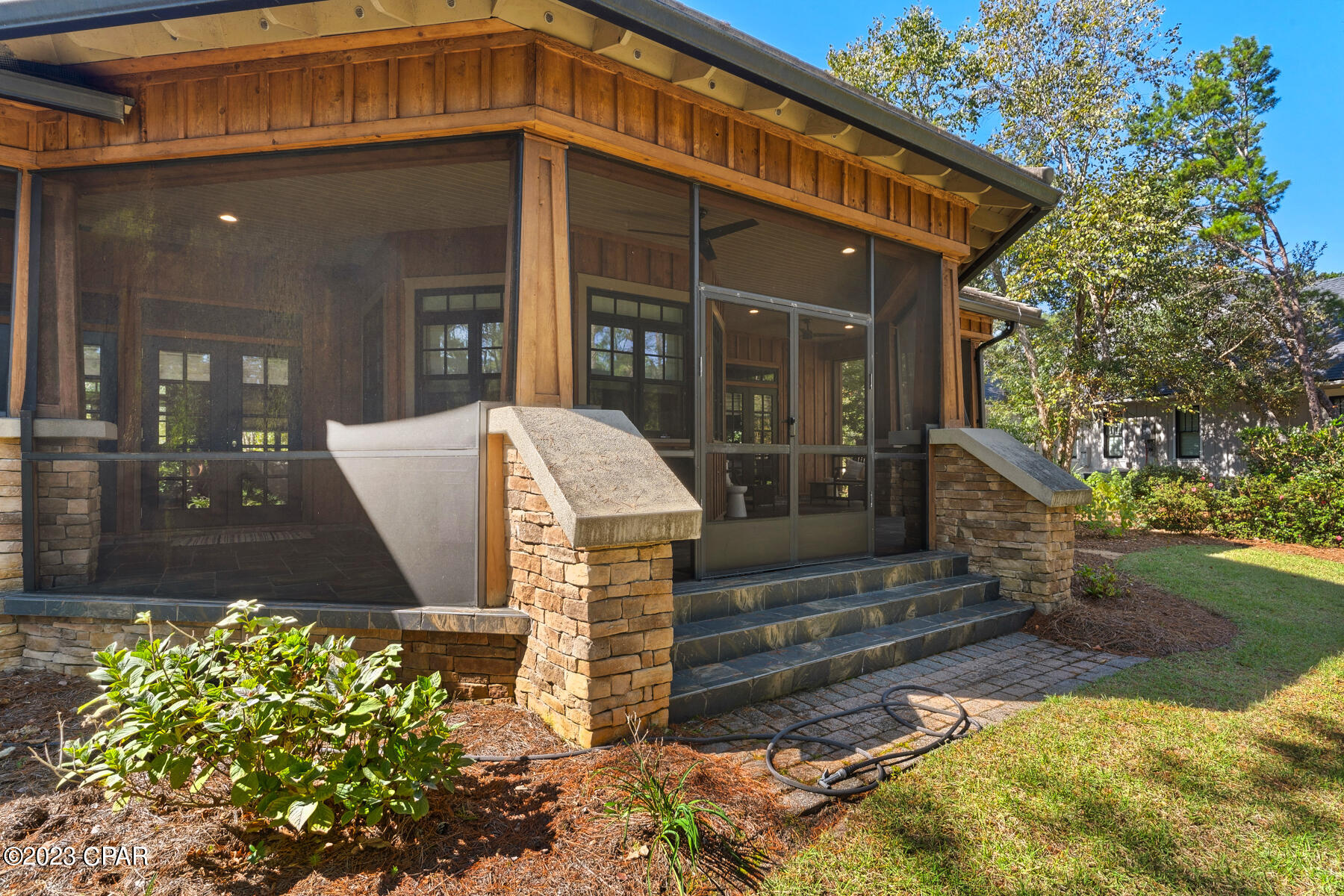 1608 Sharks Tooth Trail