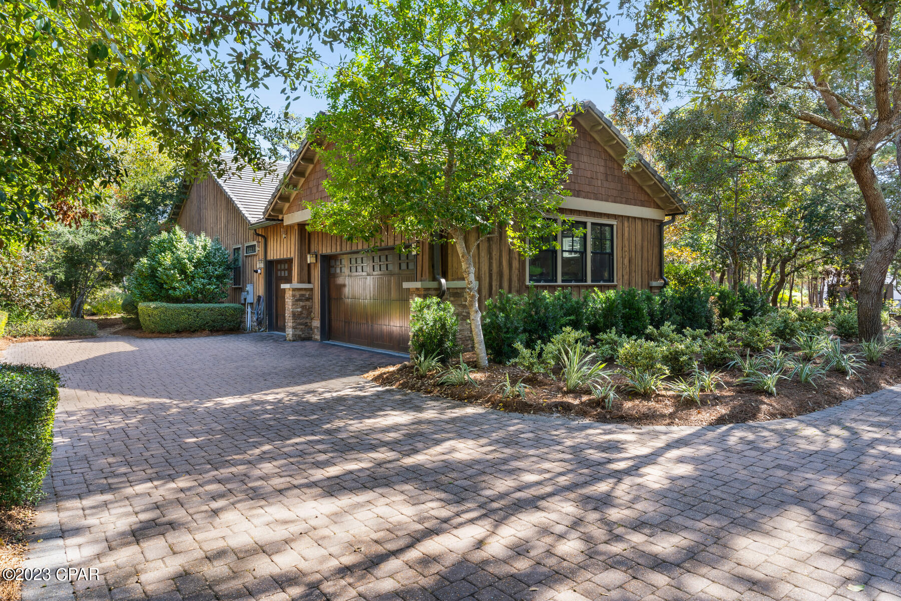 1608 Sharks Tooth Trail