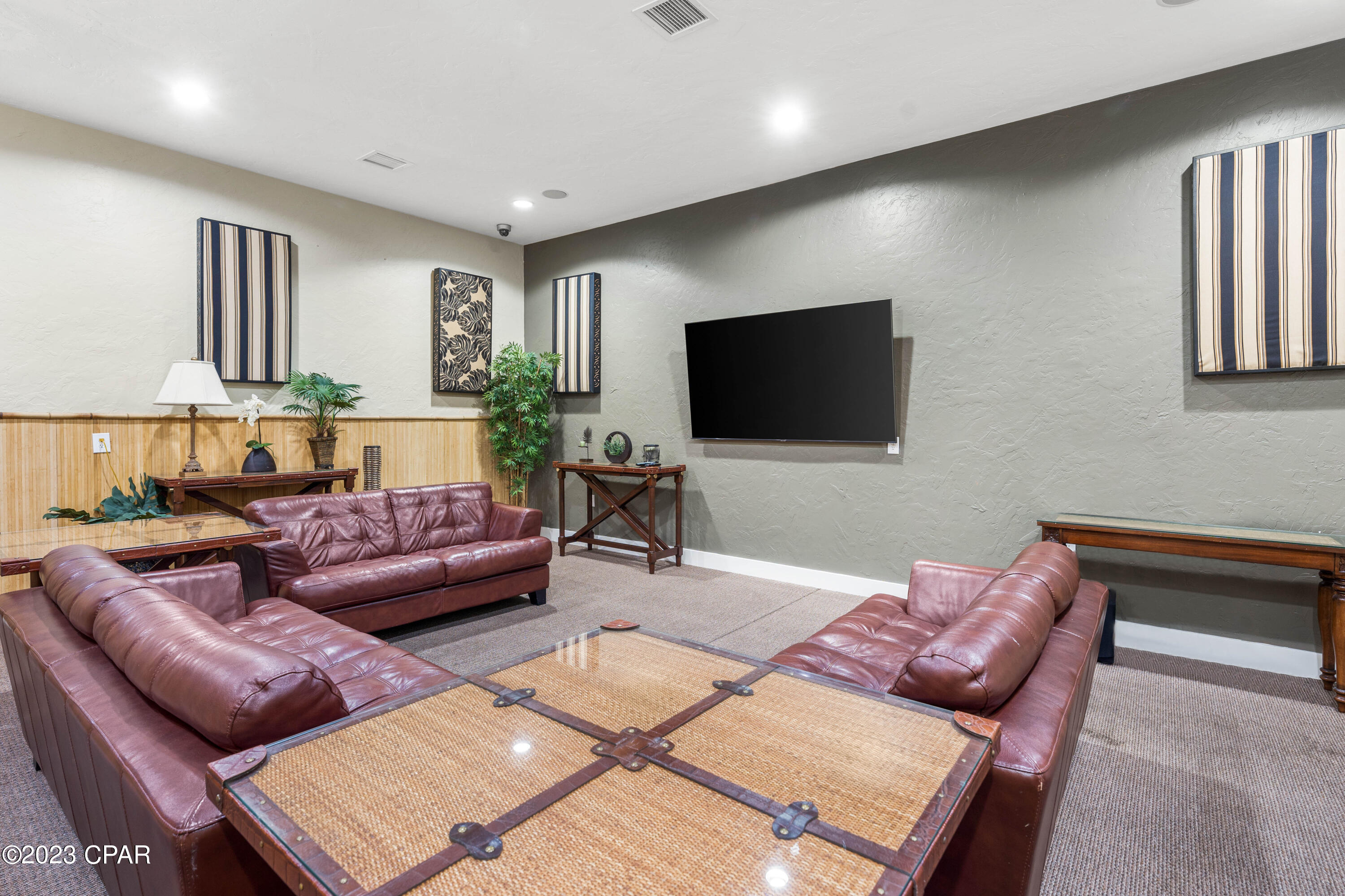 8700 Front Beach Road 5208