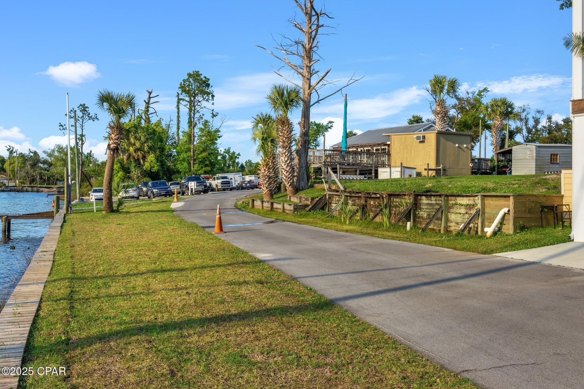 327 Abbie Road