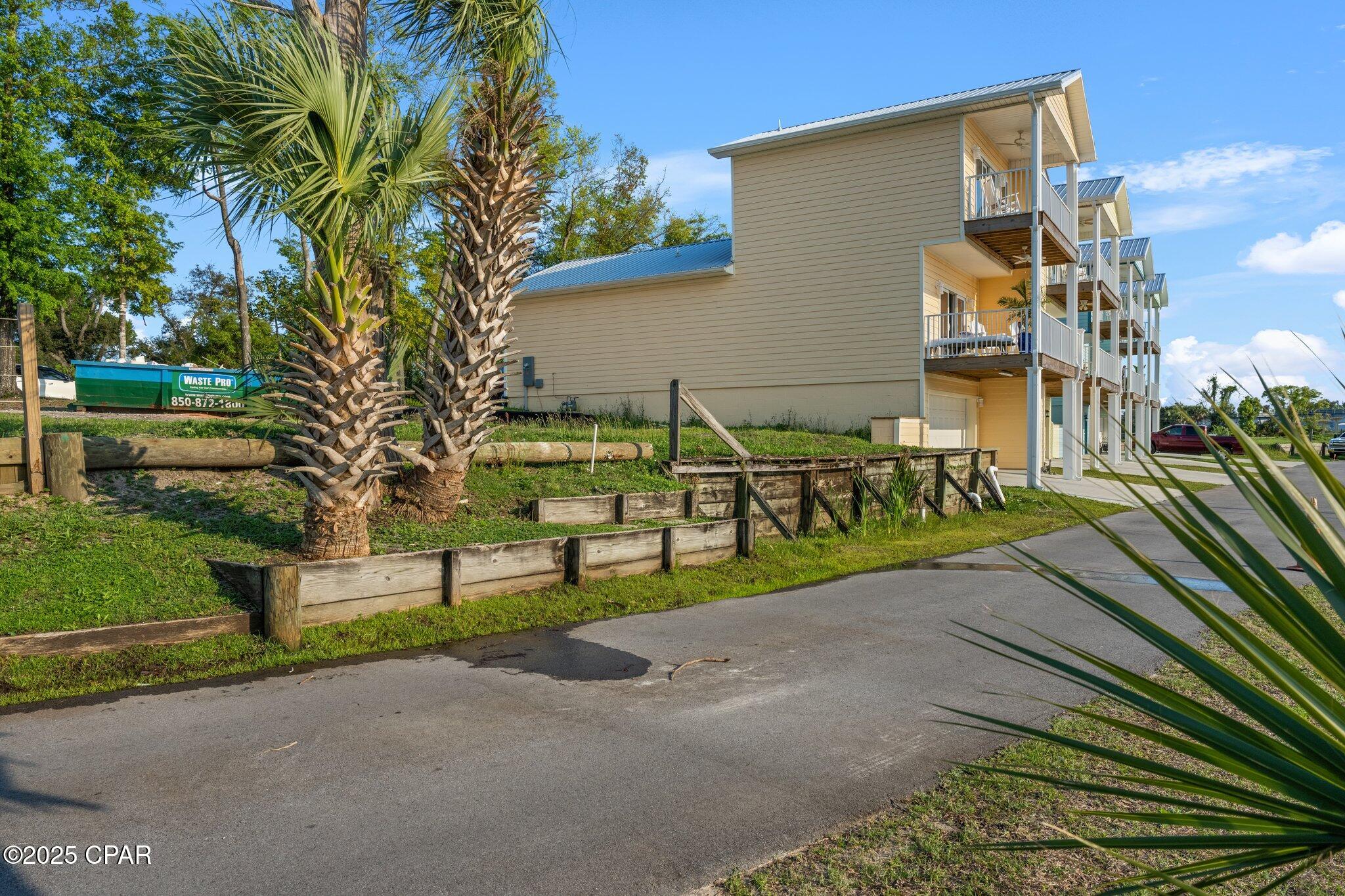 327 Abbie Road