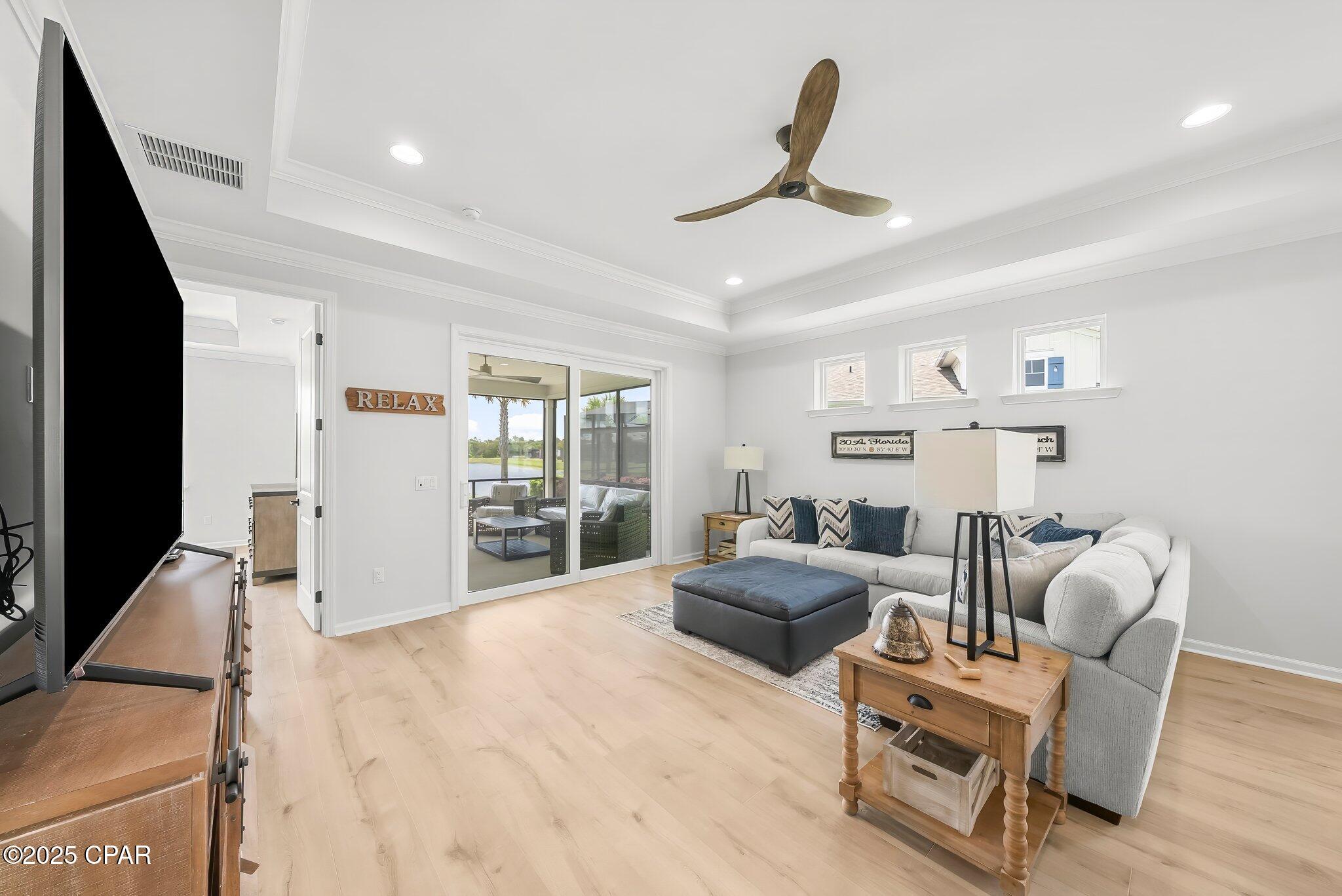 8526 Island Breeze Avenue