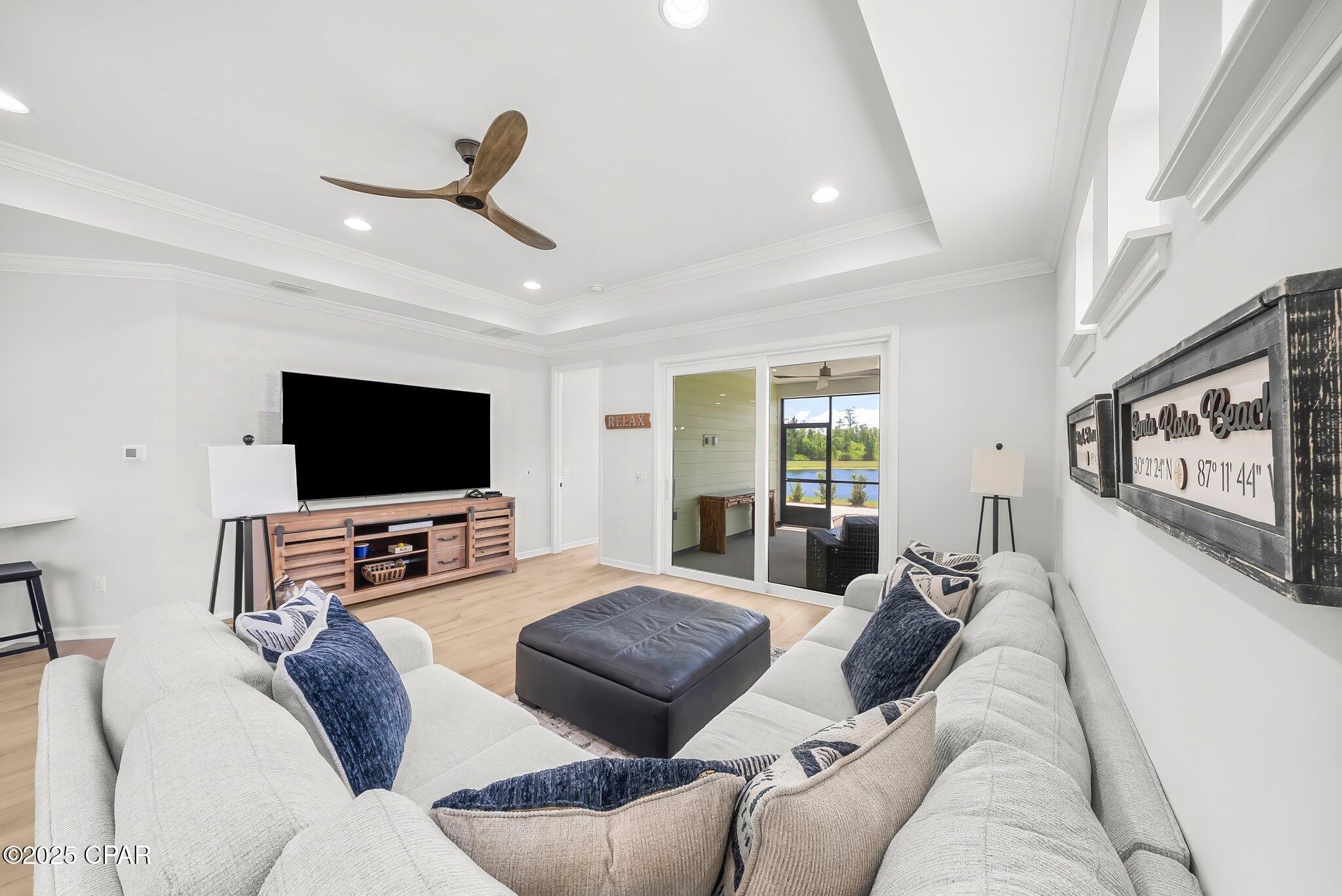 8526 Island Breeze Avenue