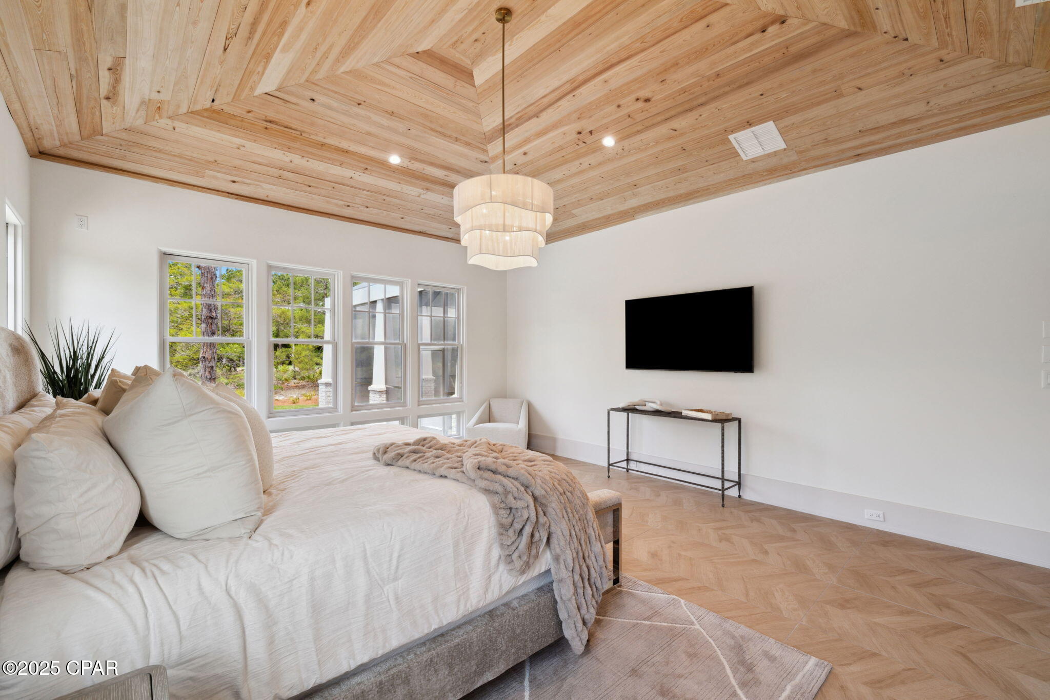 1621 Meadowlark Way