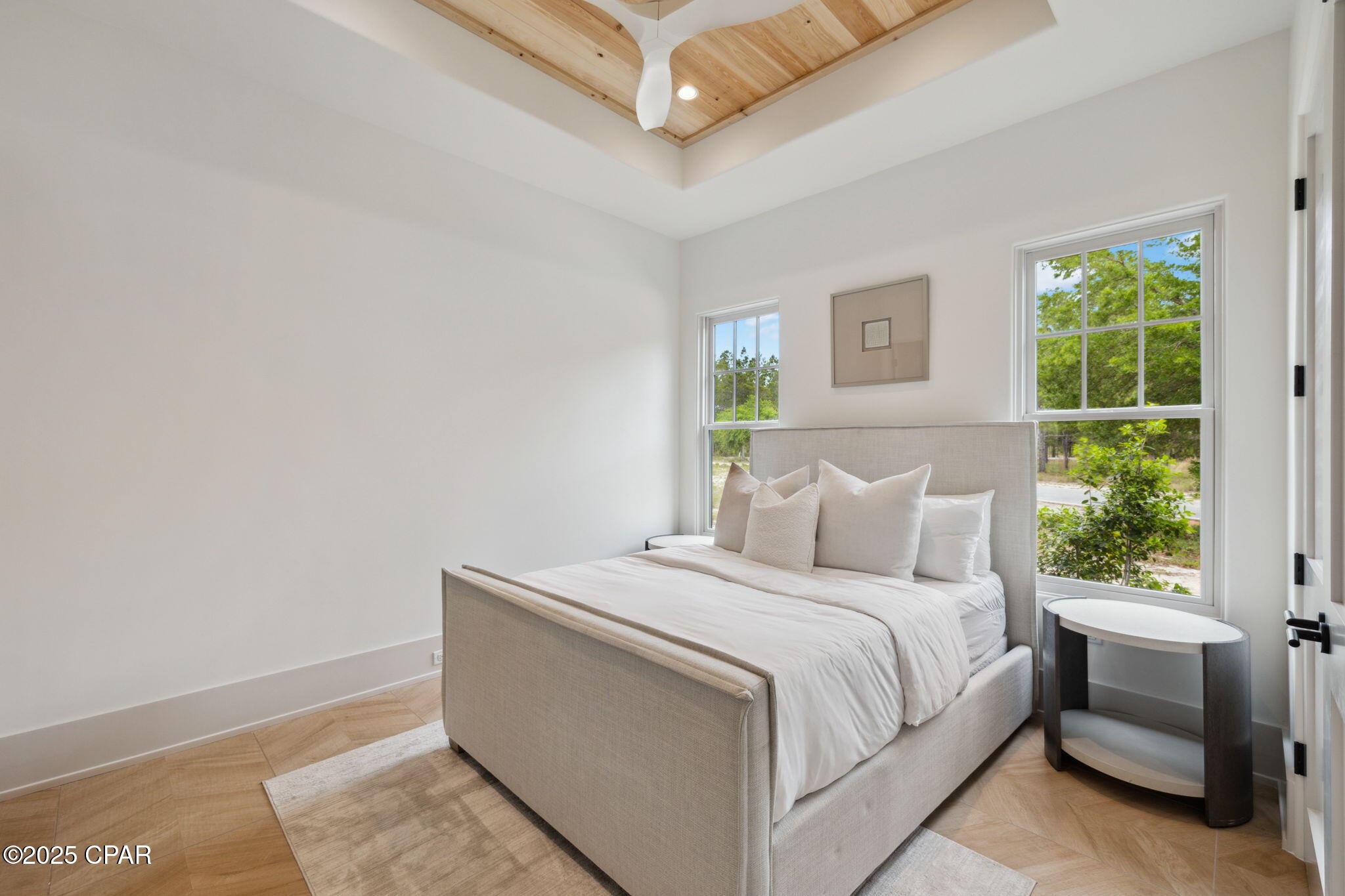 1621 Meadowlark Way