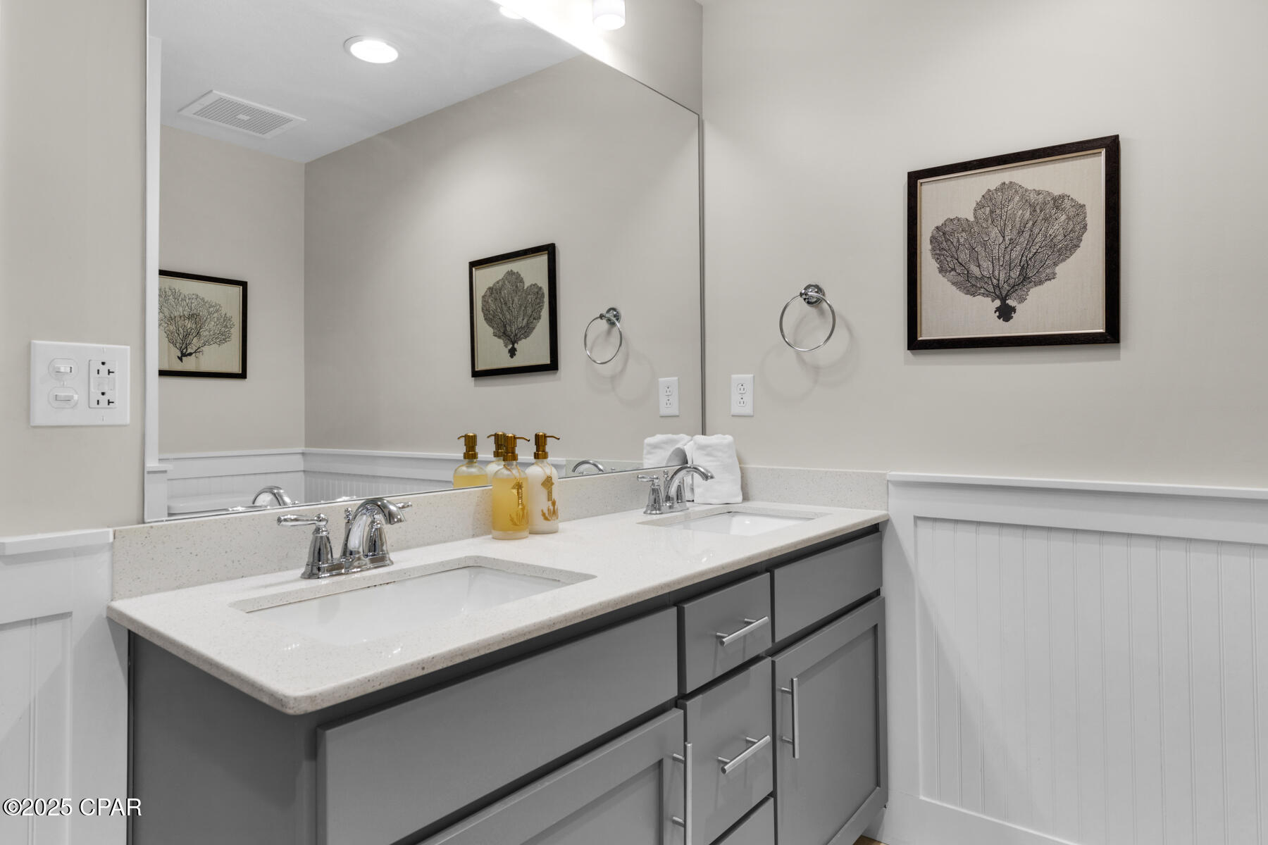 15928 Front Beach Road 711