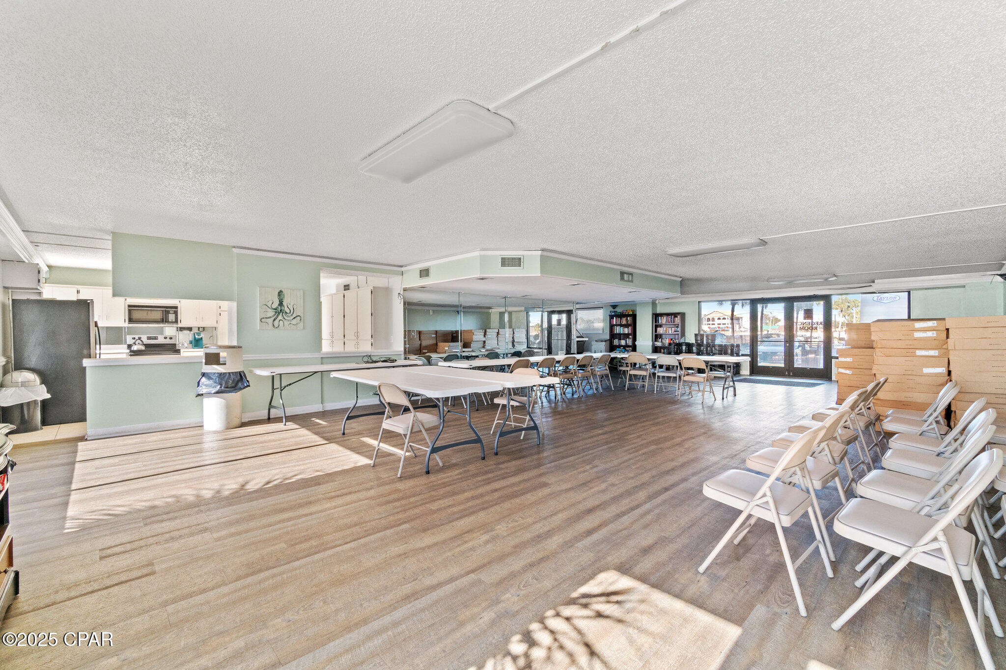 5801 Thomas Drive 723