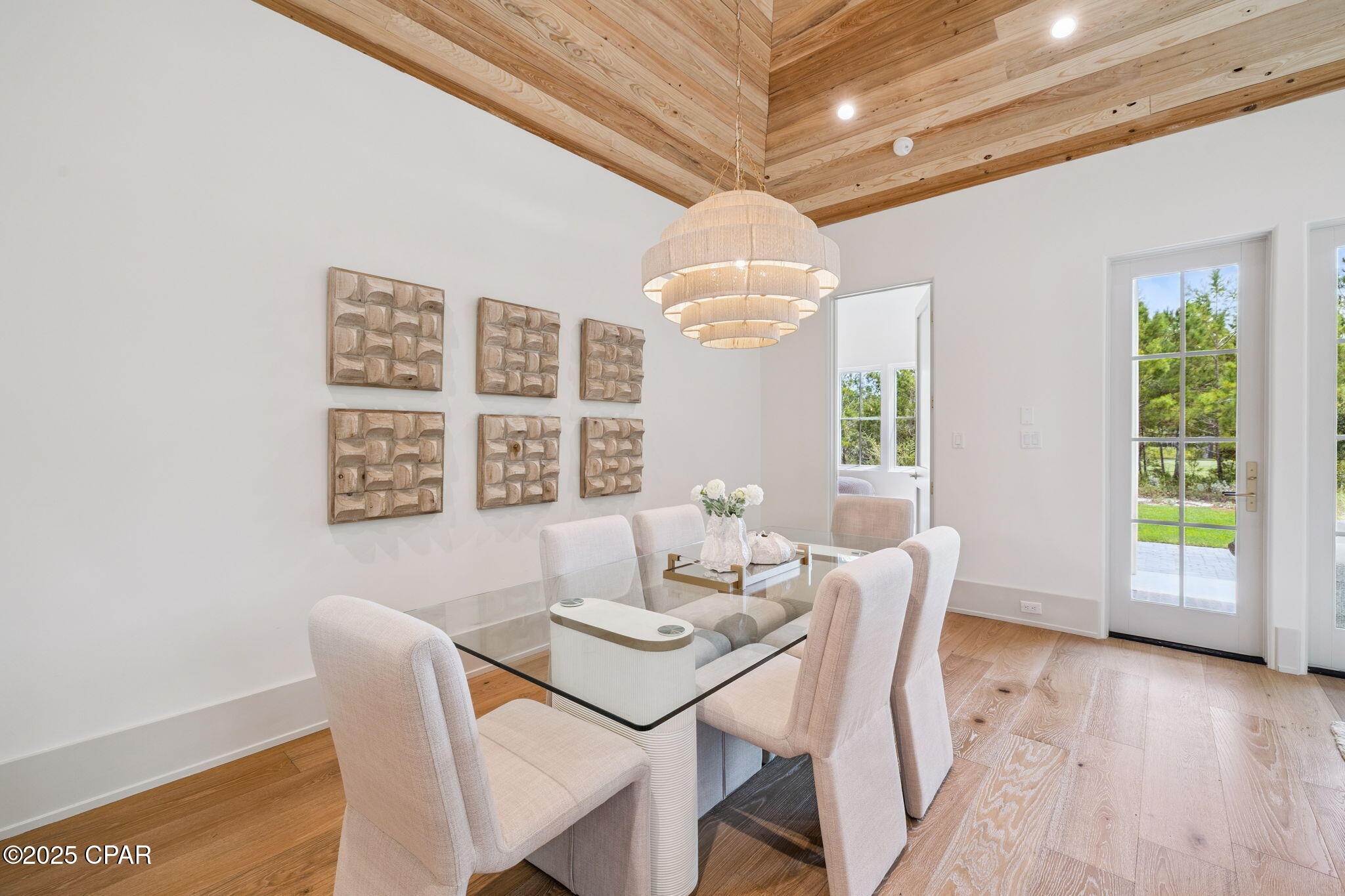 1576 Salamander Trail