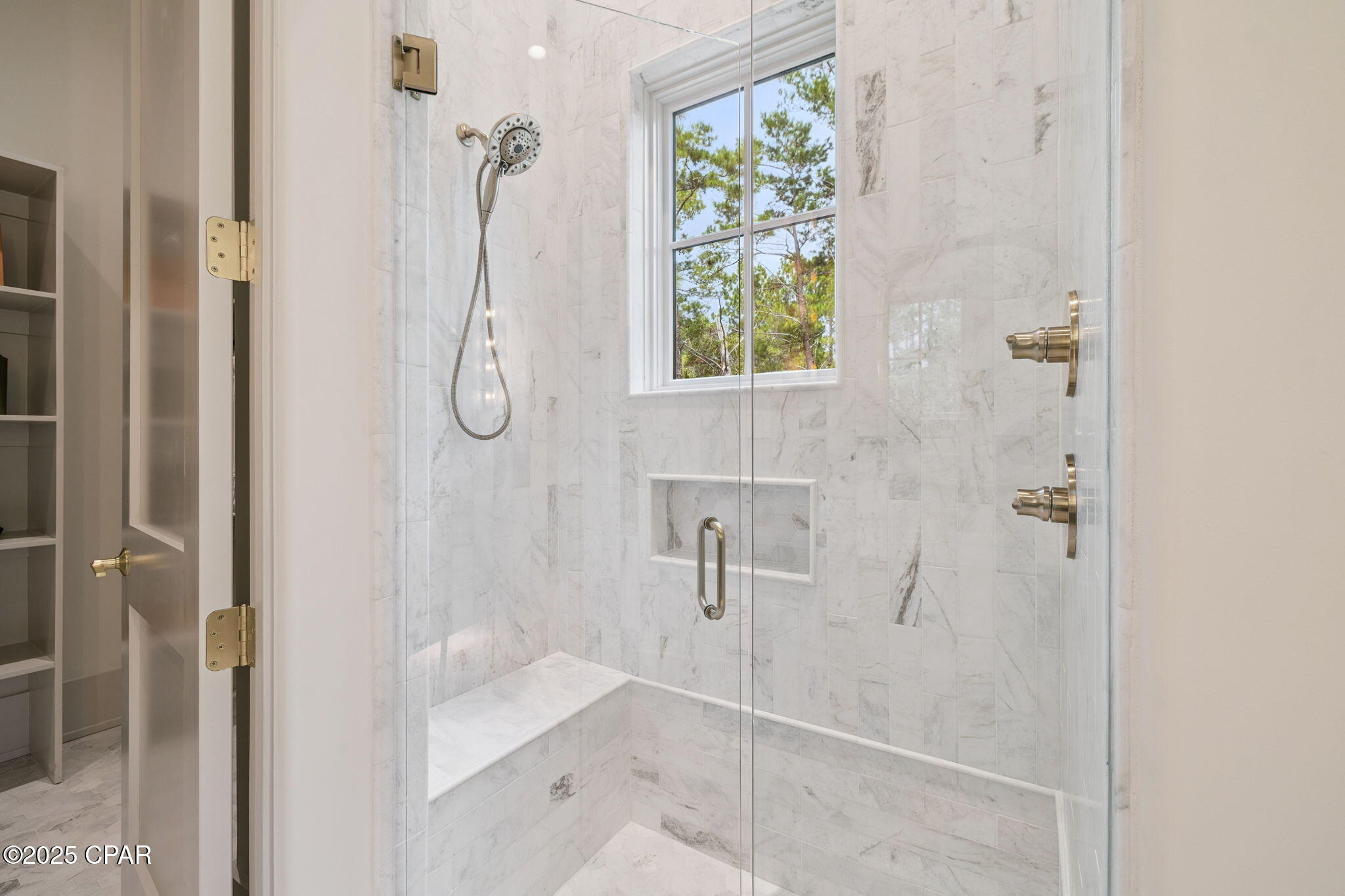 1576 Salamander Trail