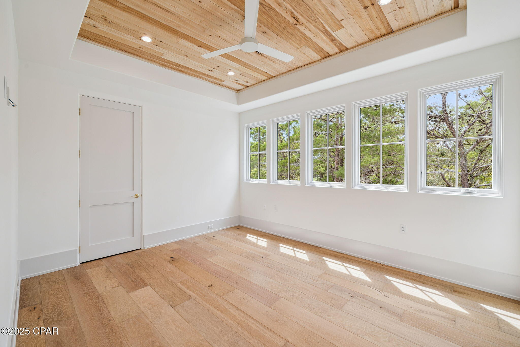 1576 Salamander Trail