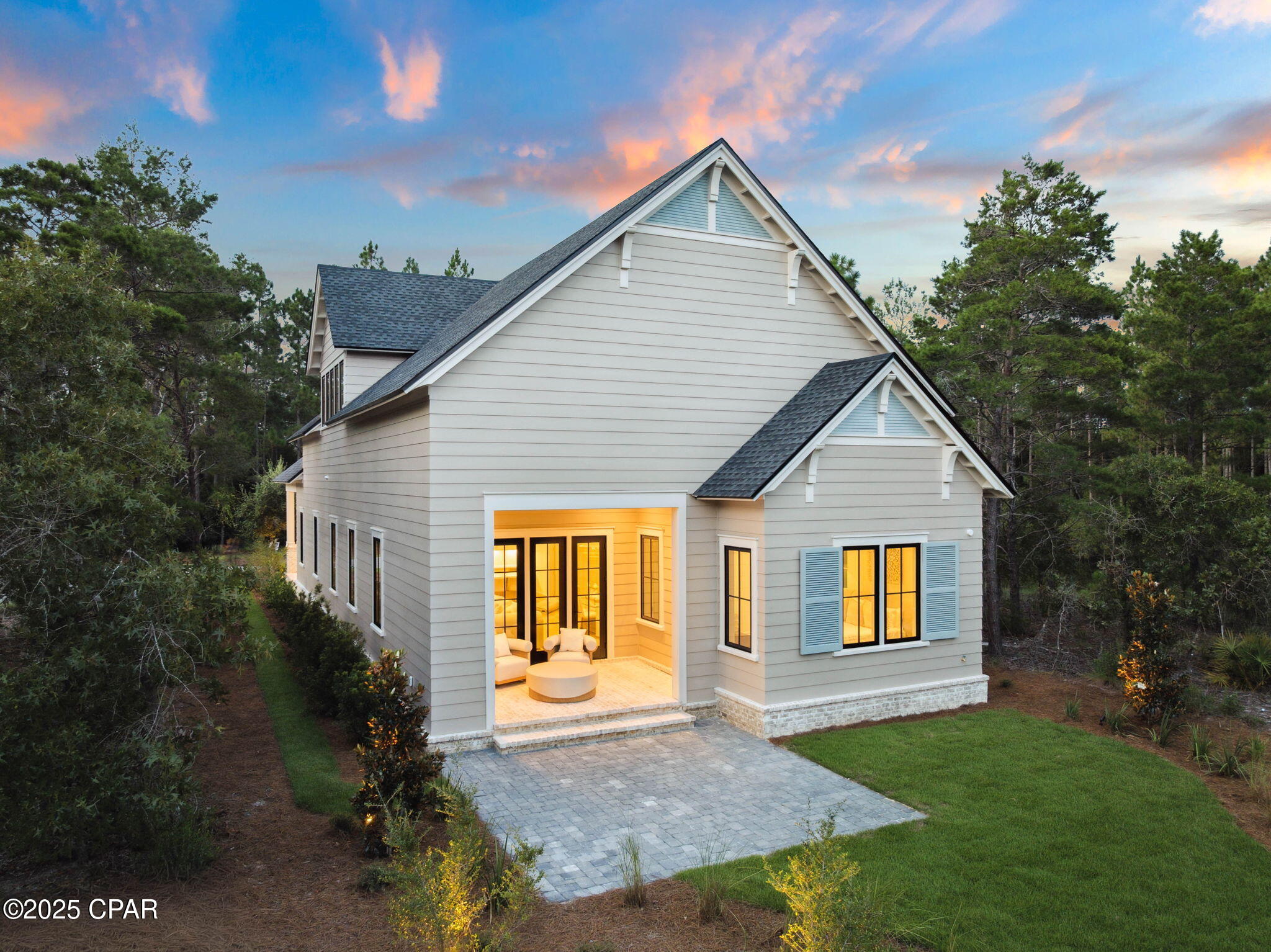 1576 Salamander Trail