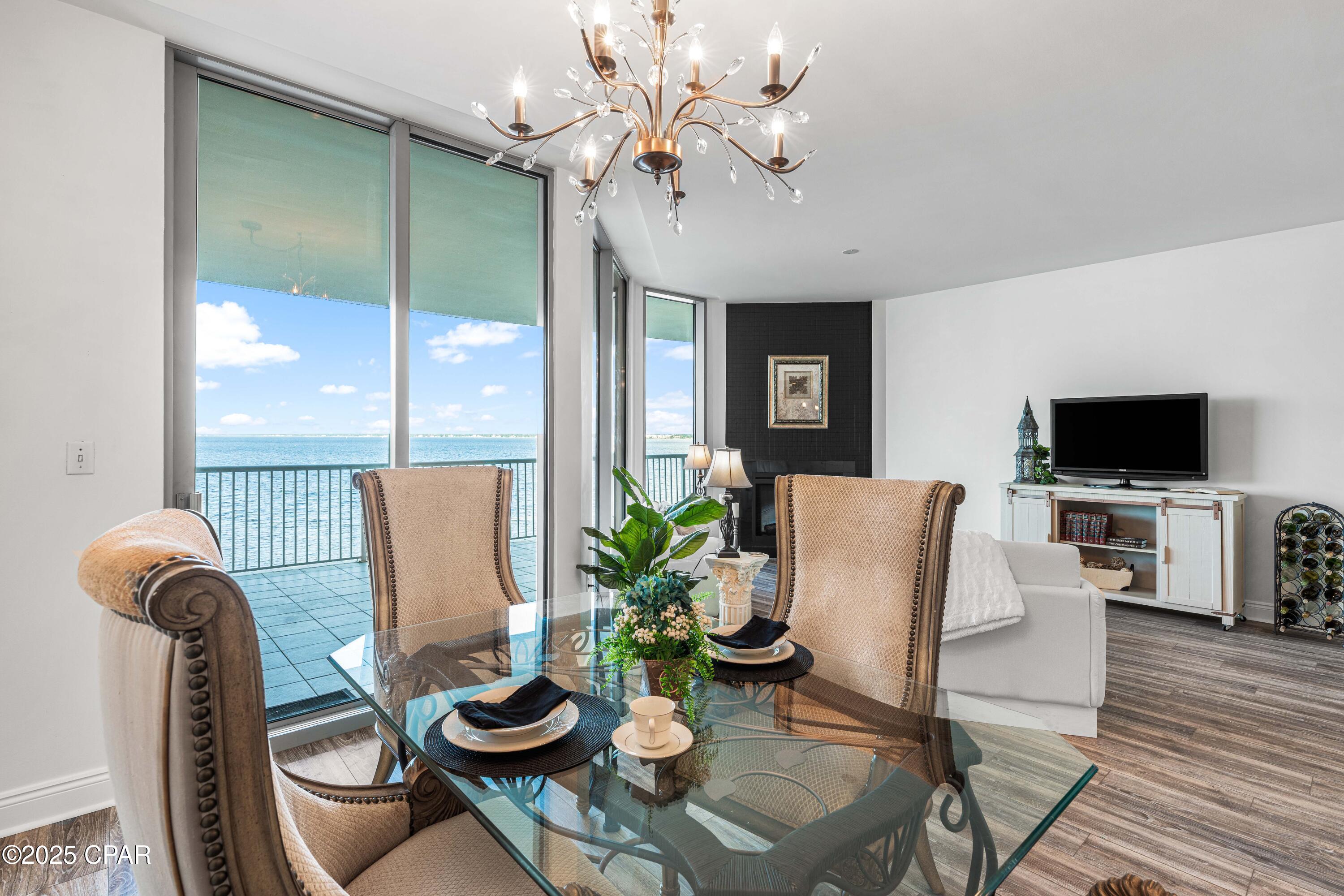 6422 W Hwy 98 404 404